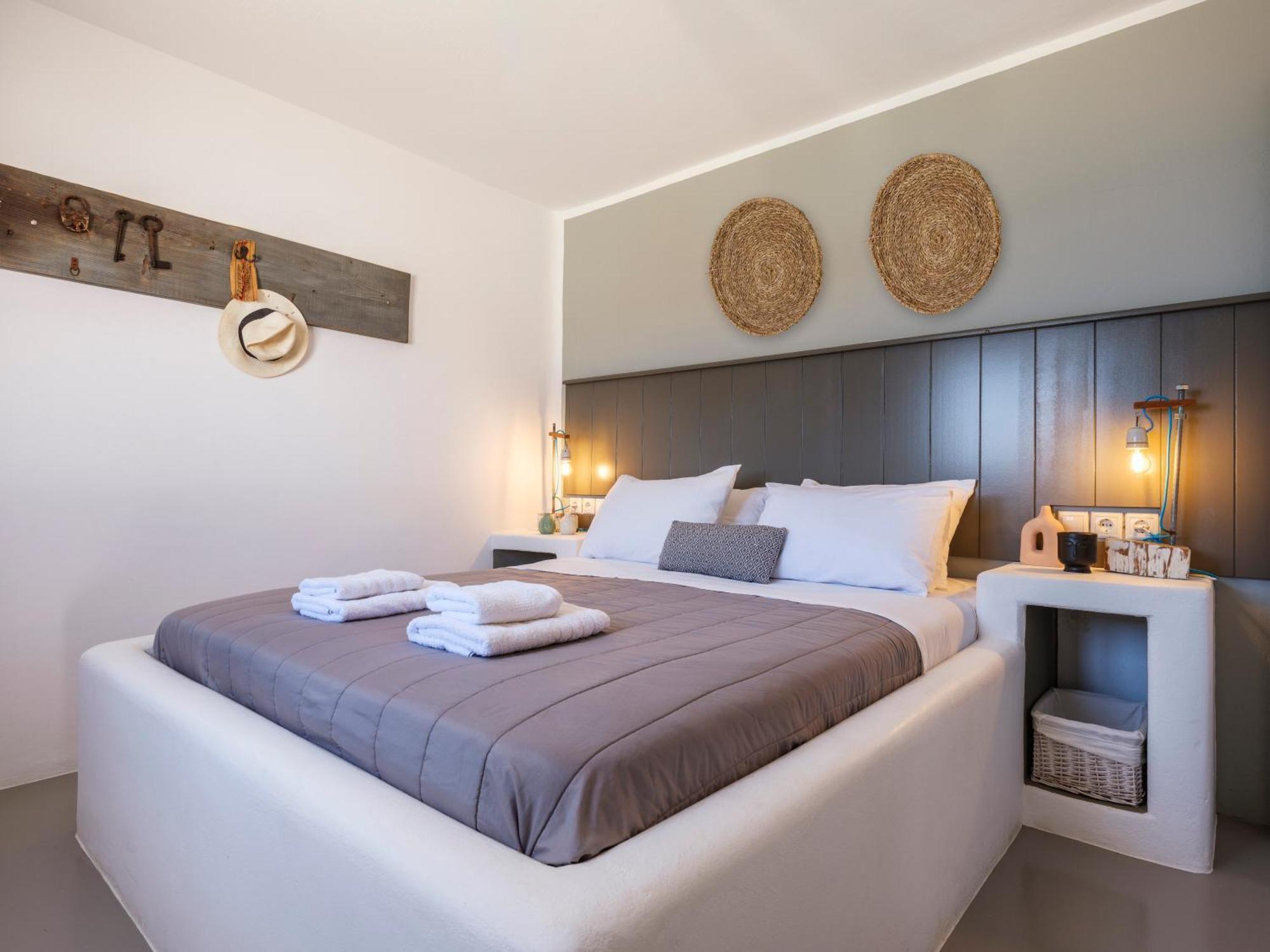 Aparthotel Mykonian &