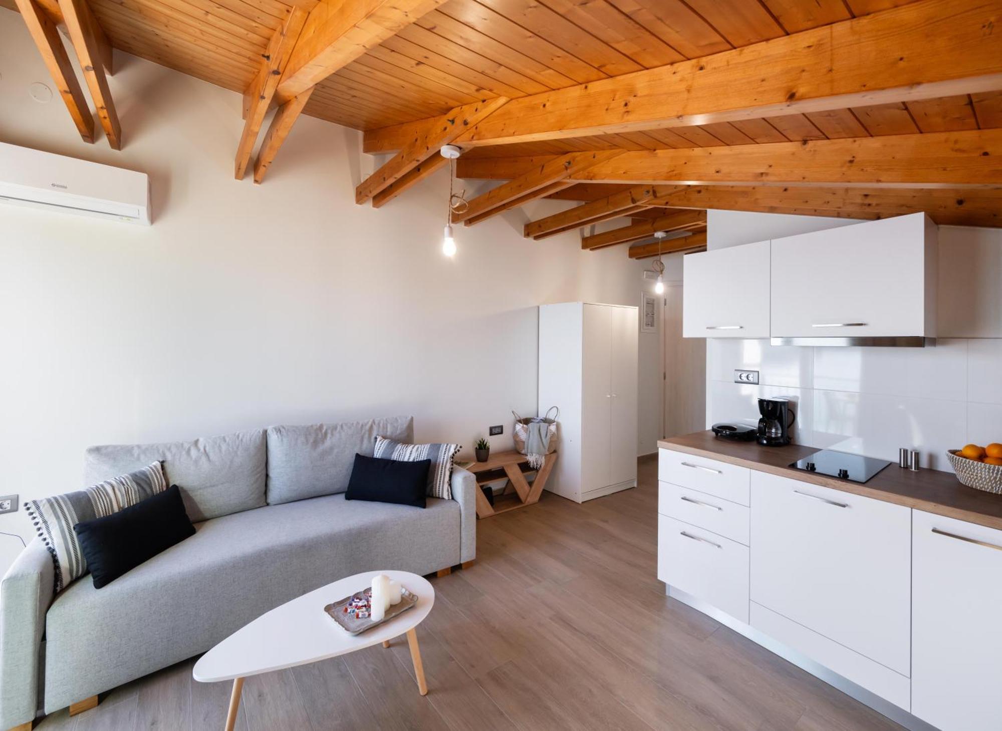 Marmel Seaside Apartment-brandnew Beachfront In *
