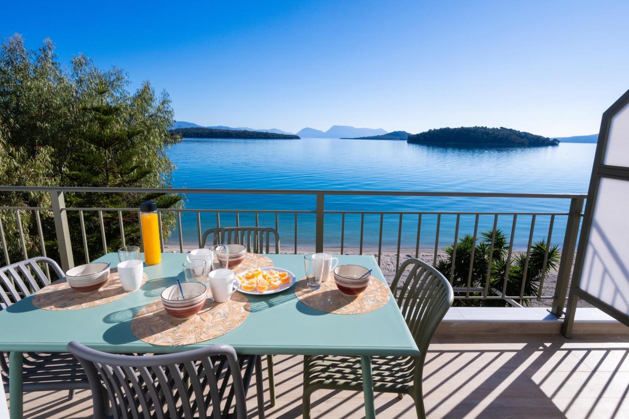 Marmel Seaside Apartment-brandnew Beachfront In *