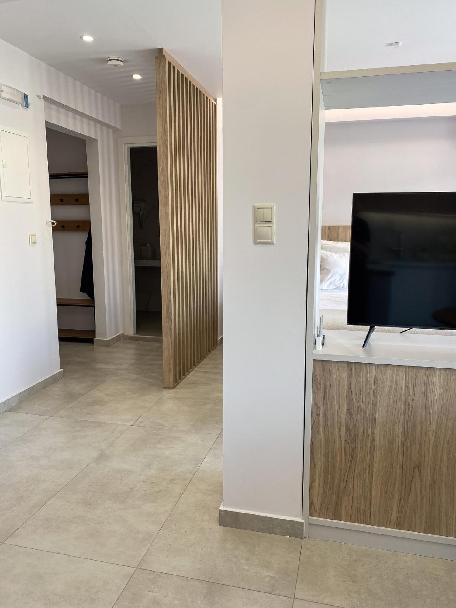 Apartment Modern With Large Private Balcony Athens