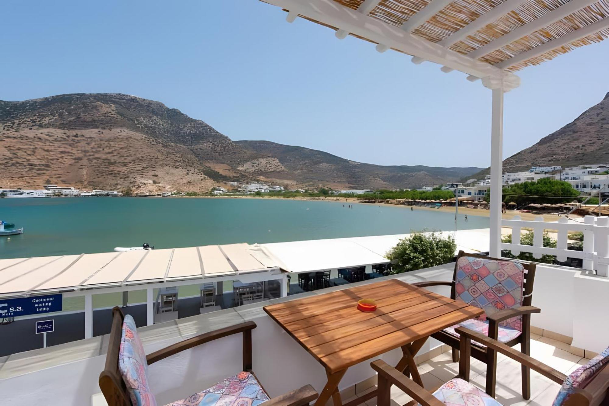 Almyra Seaside House *