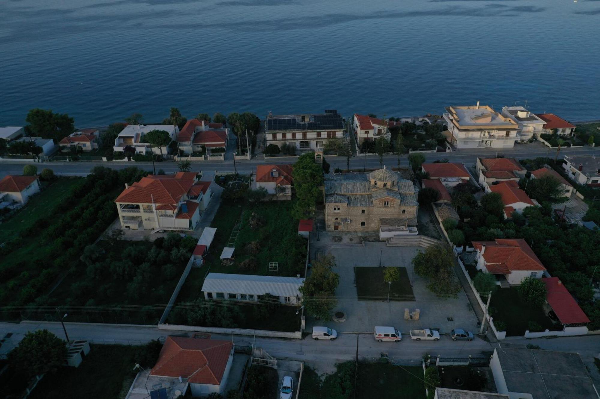 Apartment Auxo, & On The Sea *