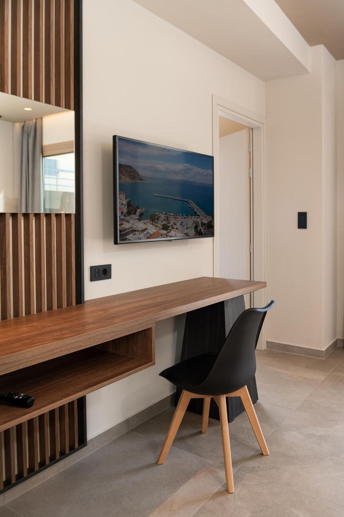 Cove Luxury Aparthotel
