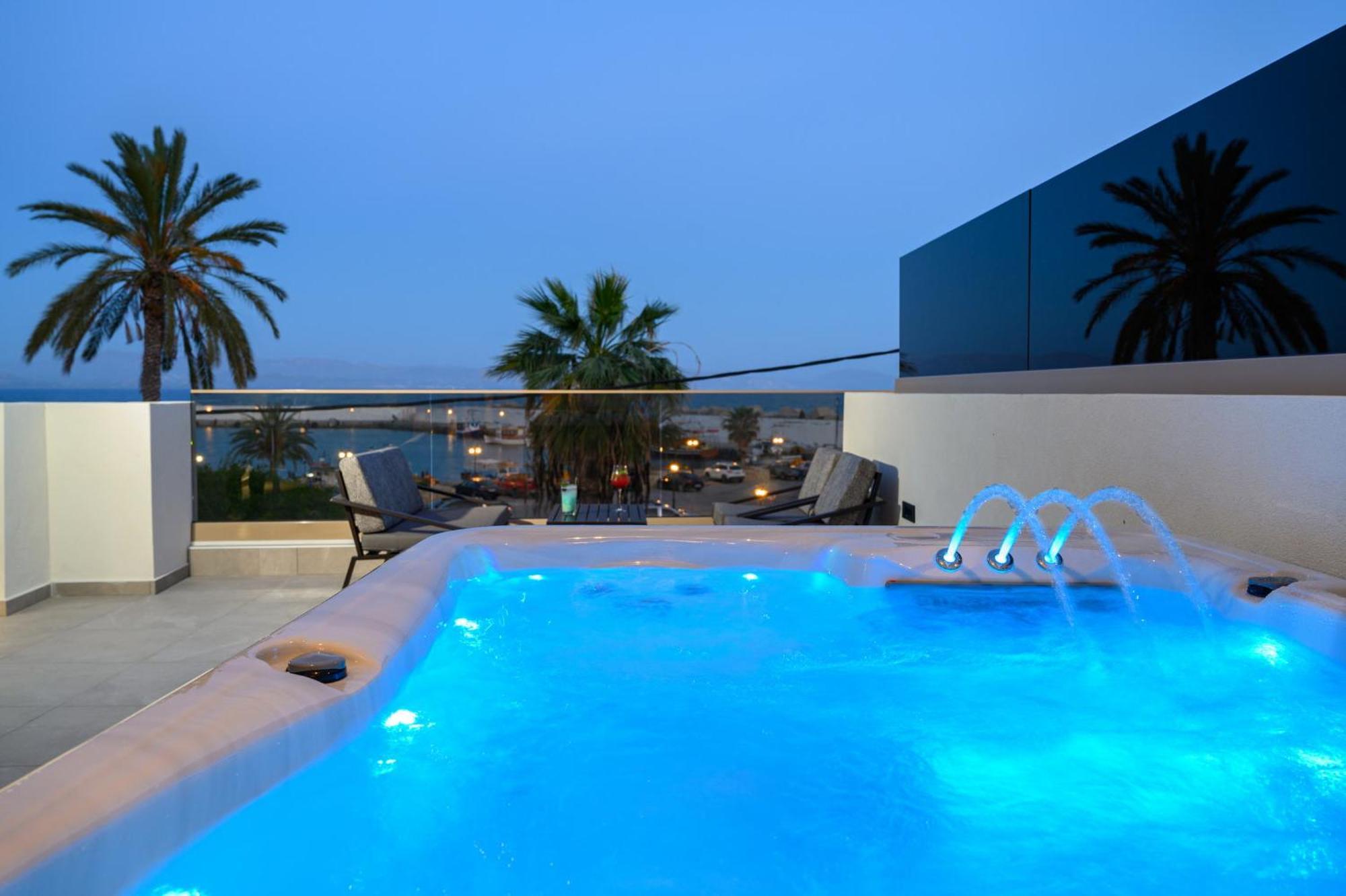 Cove Luxury Aparthotel *
