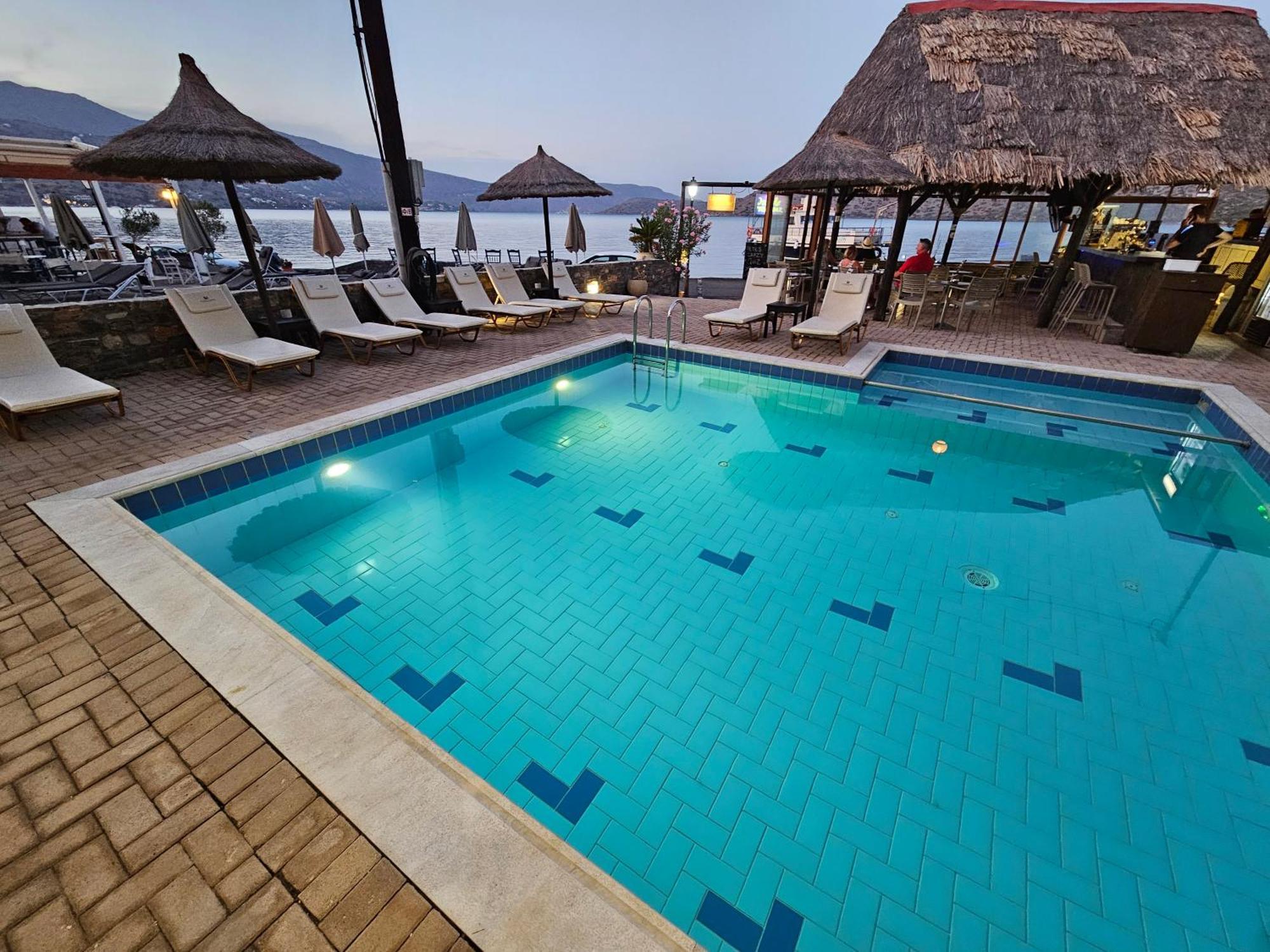 Aparthotel Sunrise 3*