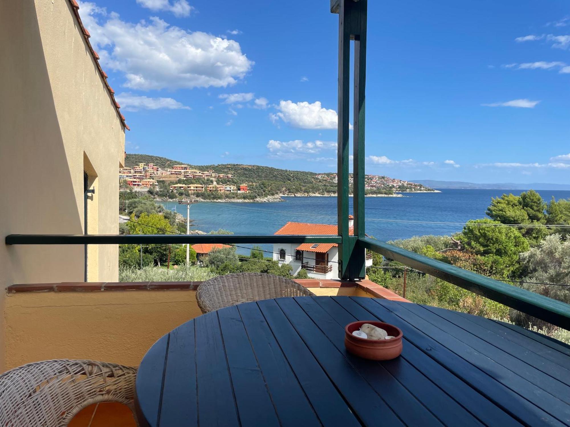 Apartment The Yellow Agios Nikolaos (Chalkidiki)
