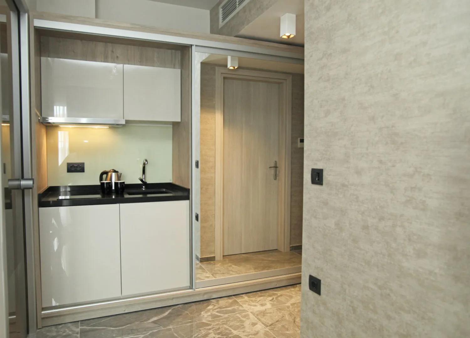Athinais Luxury *