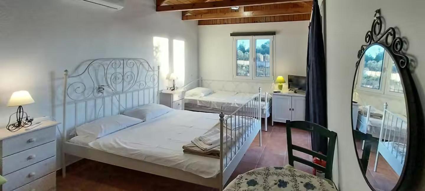 Villa Cosseri Rossa-dorothea And Cosseri Rossa-penelope, With Own Shared Pool