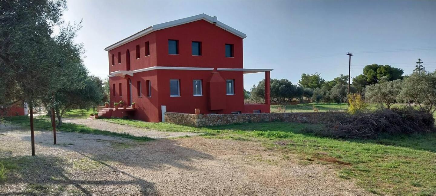Villa Cosseri Rossa-dorothea And Cosseri Rossa-penelope, With Own Shared Pool *