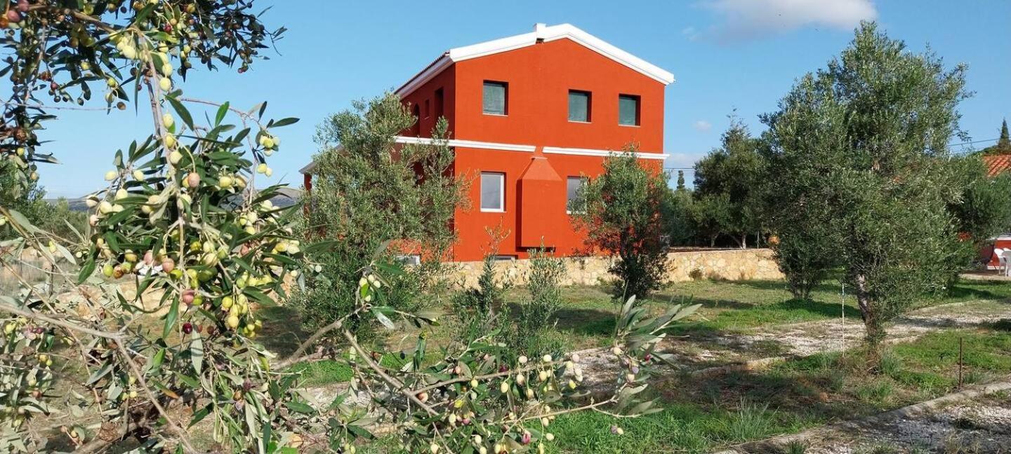 Villa Cosseri Rossa-dorothea And Cosseri Rossa-penelope, With Own Shared Pool Lixouri