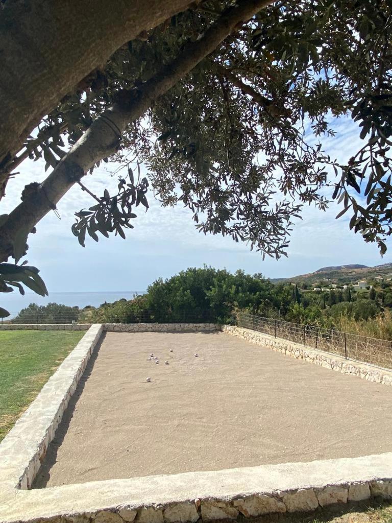 Darymine * Skala (Kefalonia)