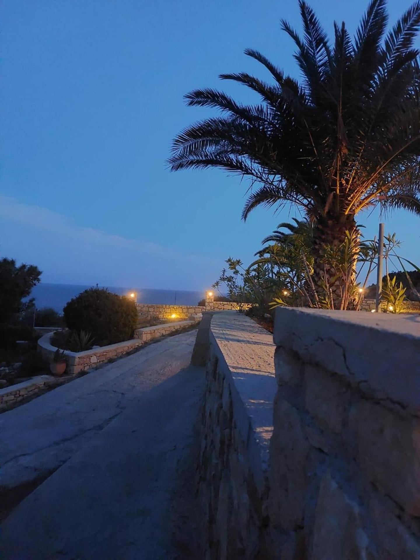 Tranquil With Sea View In Ammopi Karpathos