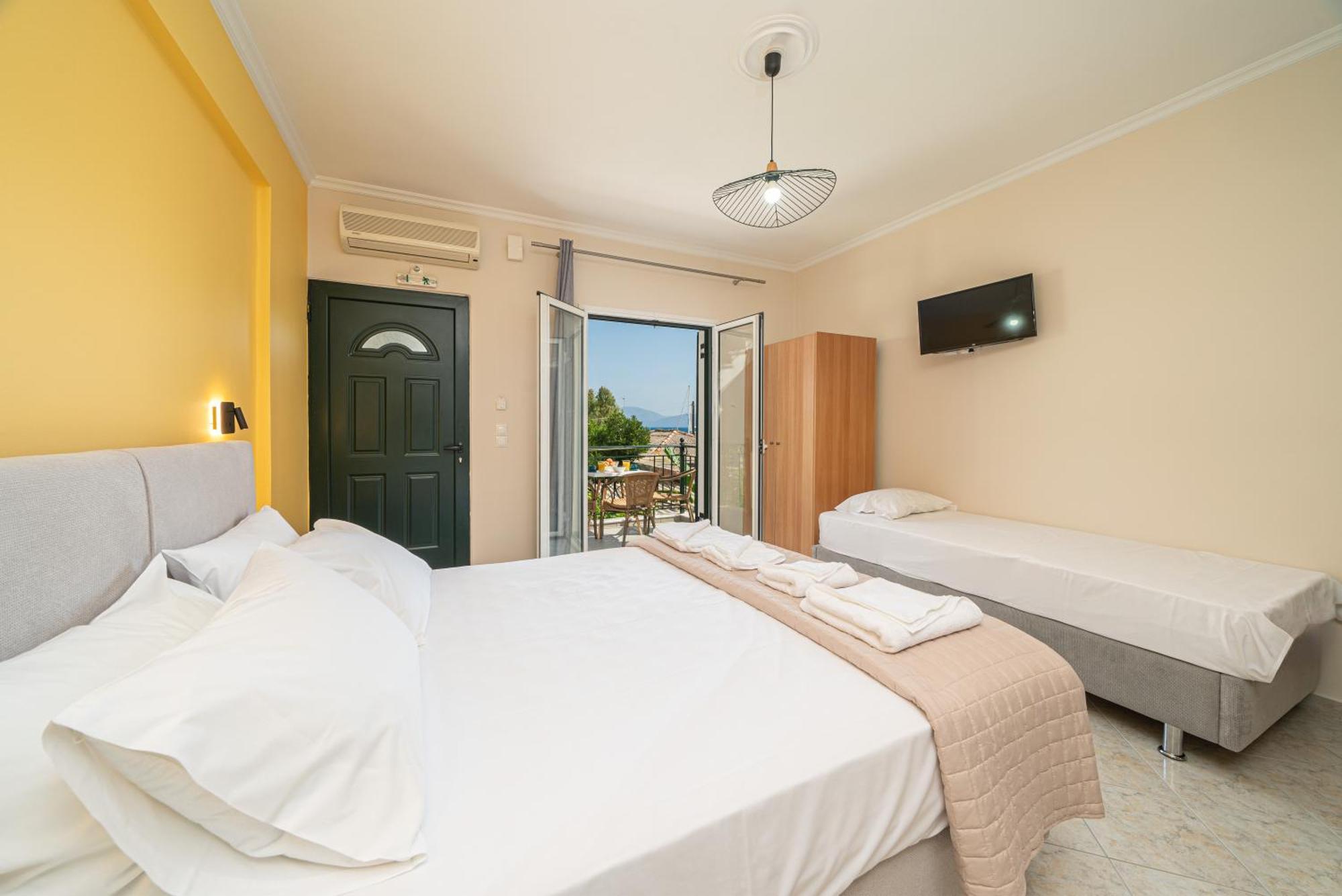 Aparthotel Filalithis & *