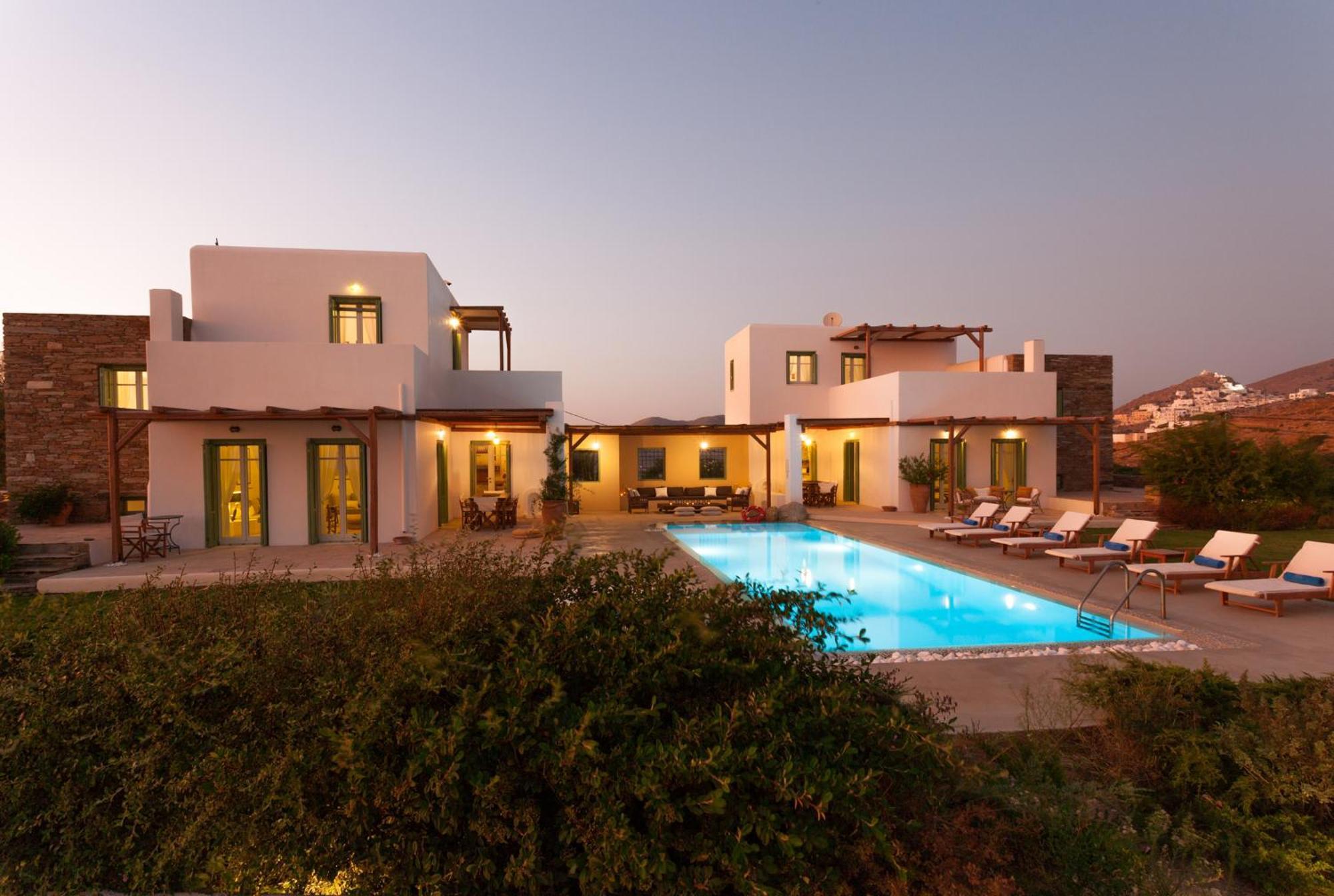 Villa On The Rocks *