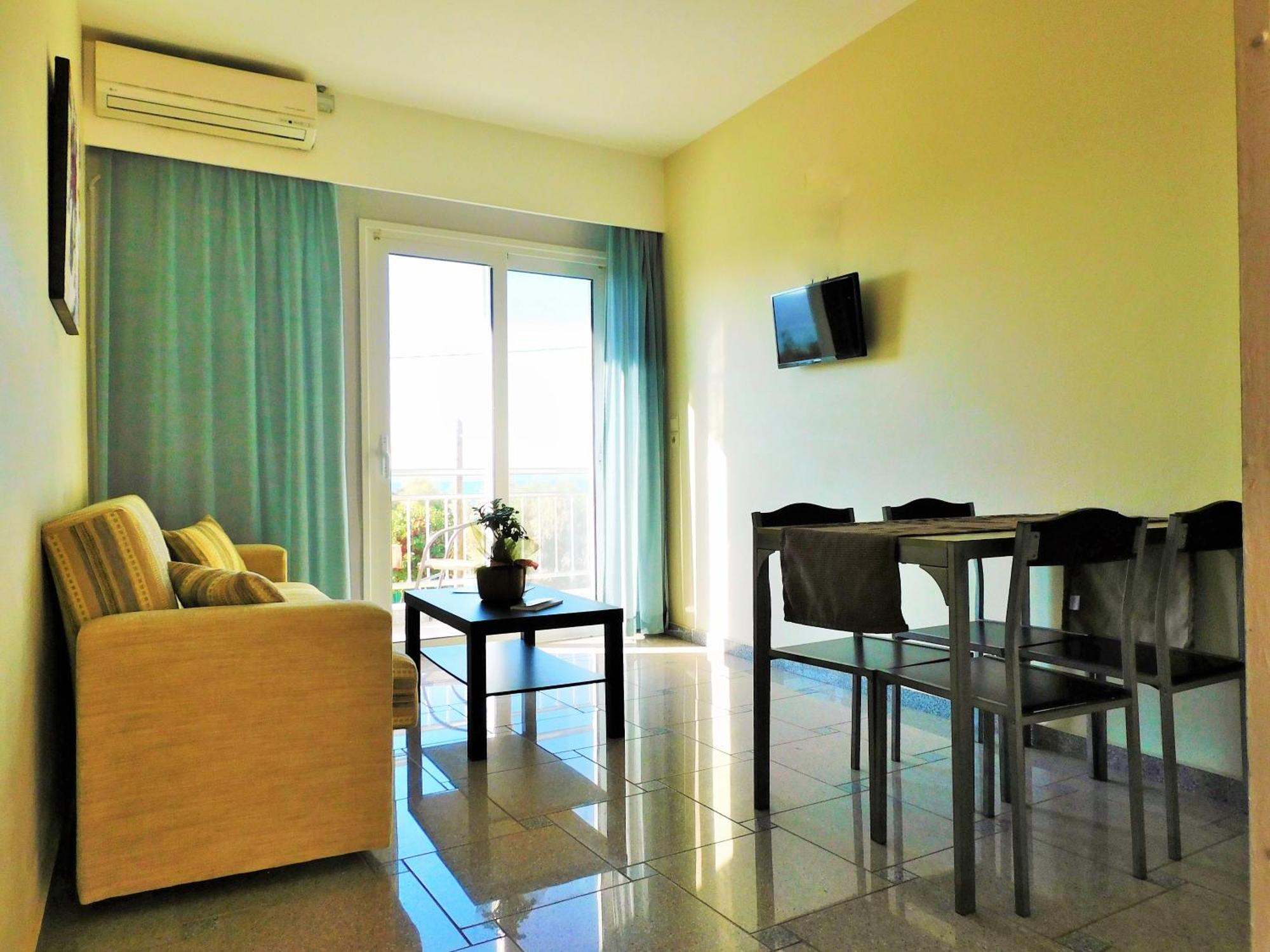 Arisvi Seasons Aparthotel Skala Kallonis