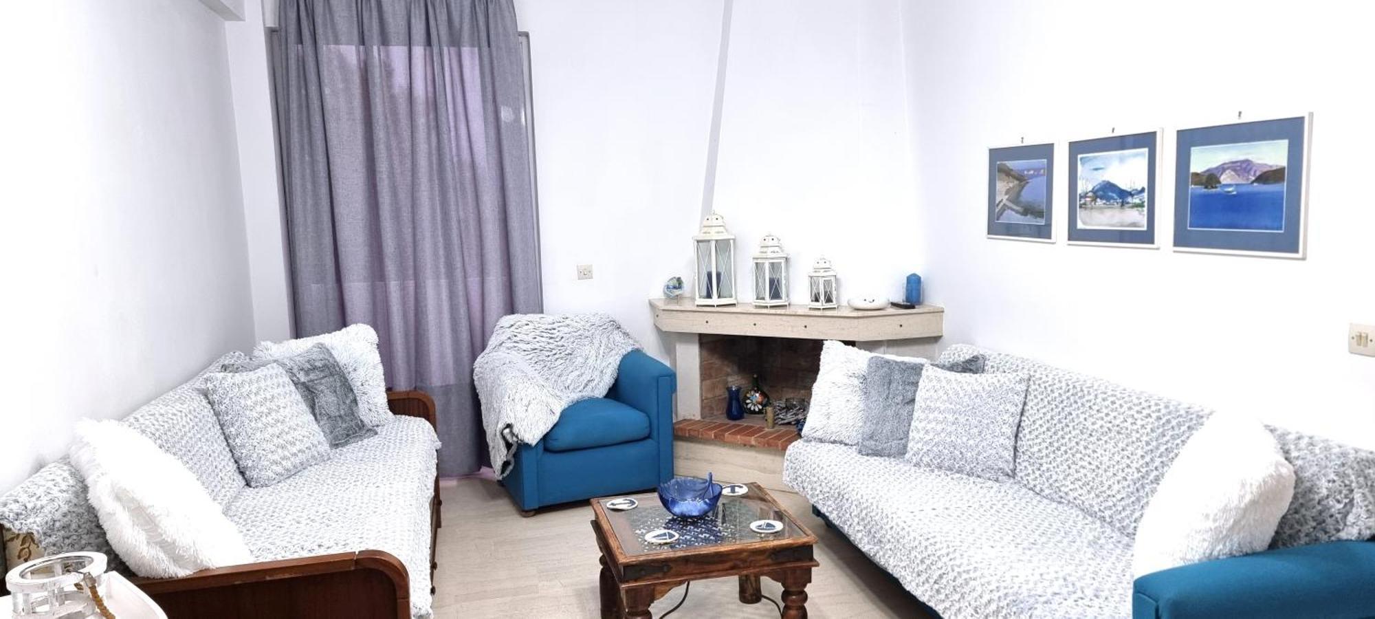 Gentle Breeze Apartment Kamena Vourla
