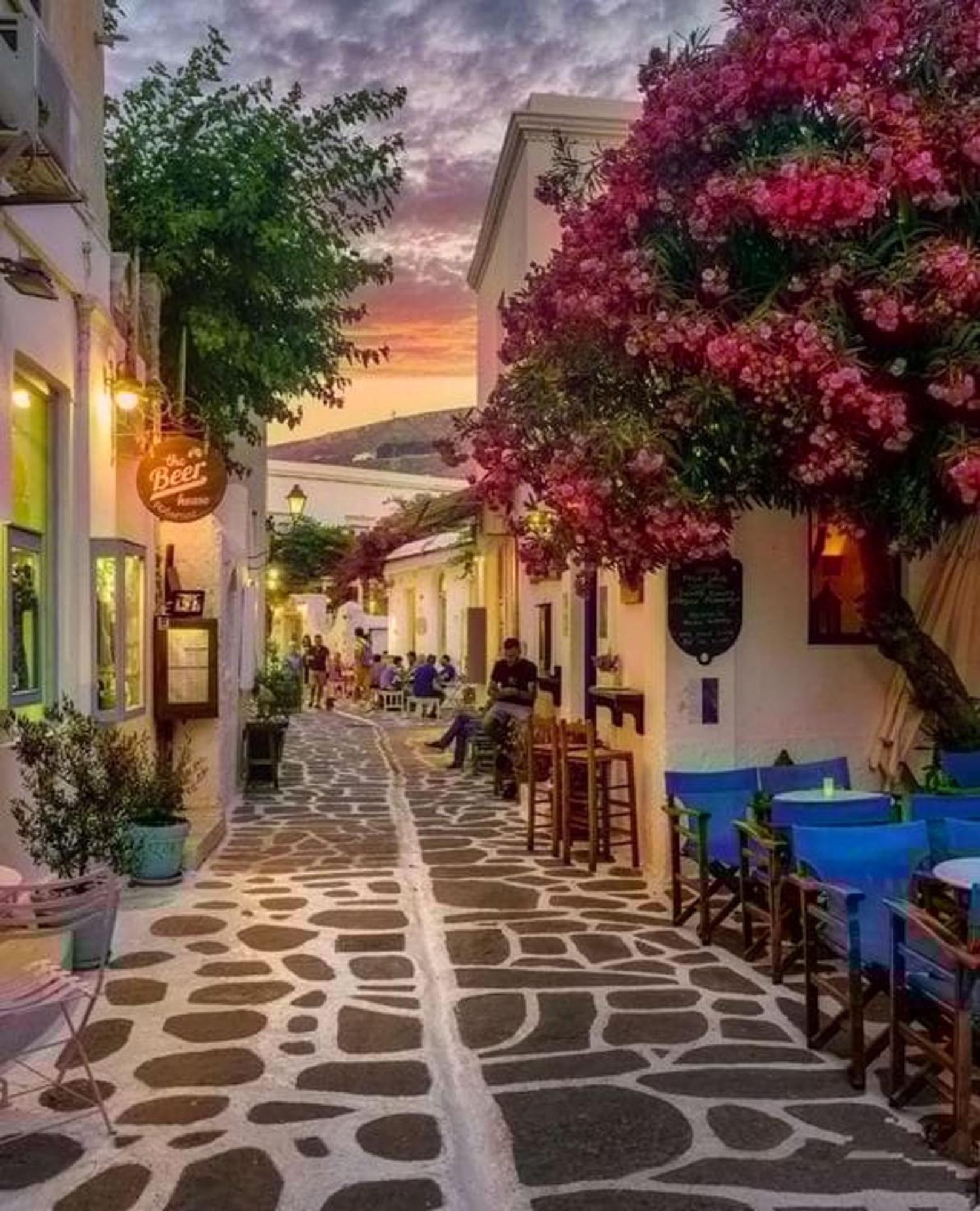 Stephany's Skyline Parikia (Paros)