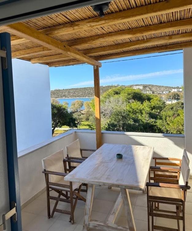 Apartment Seafront 3-bedroom Cycladic South Paros *