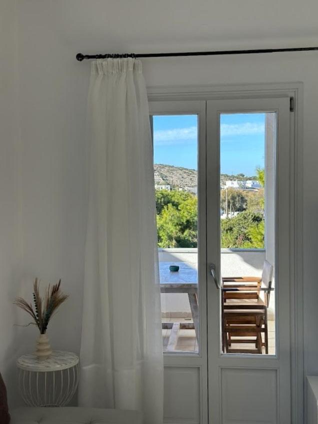 Seafront 3-bedroom Cycladic South Paros * Aliki (Paros)