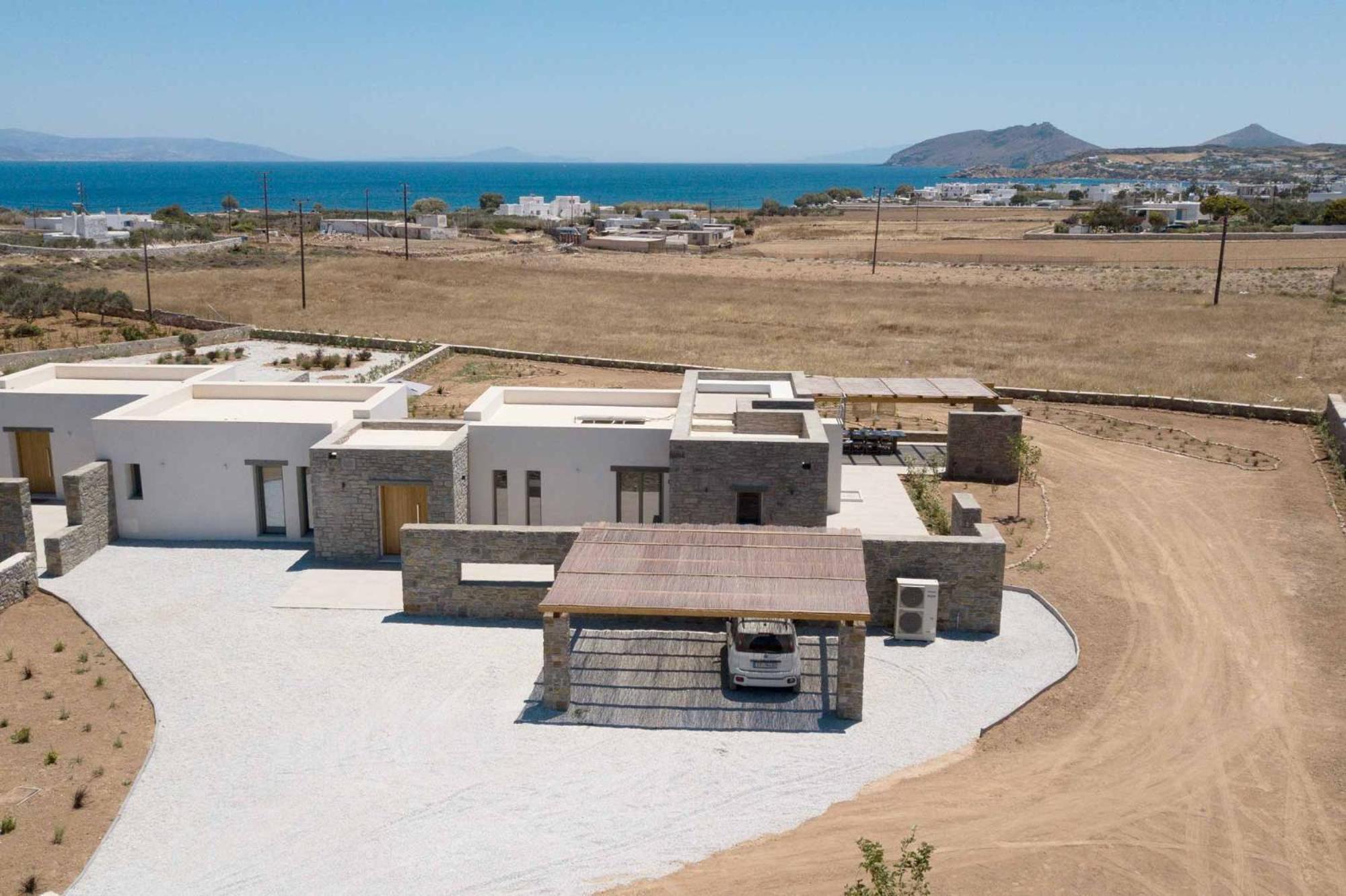 Phoenix With Private Pool & Sea Views Near Naousa *