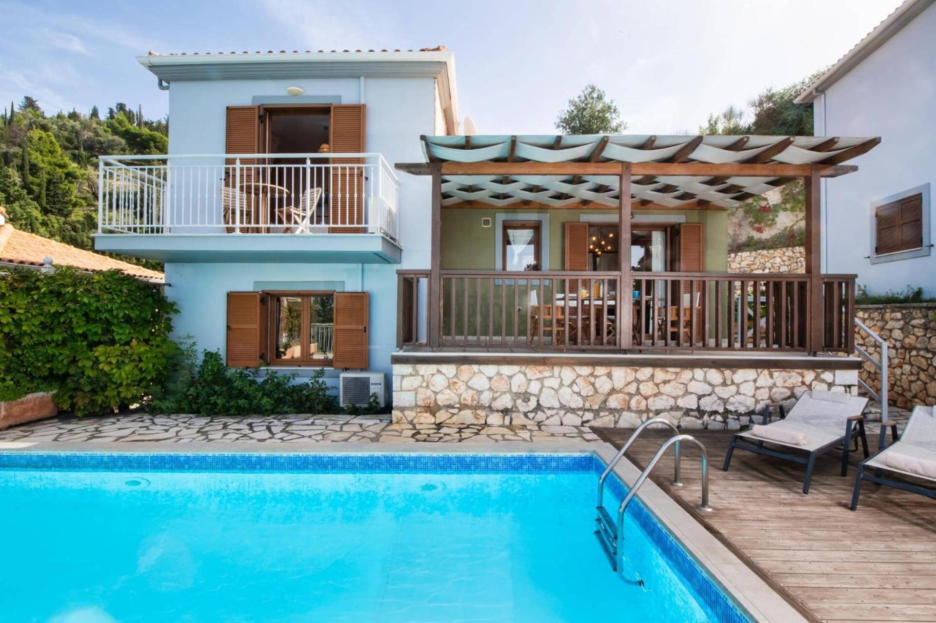 Villa Anna Nikitas By