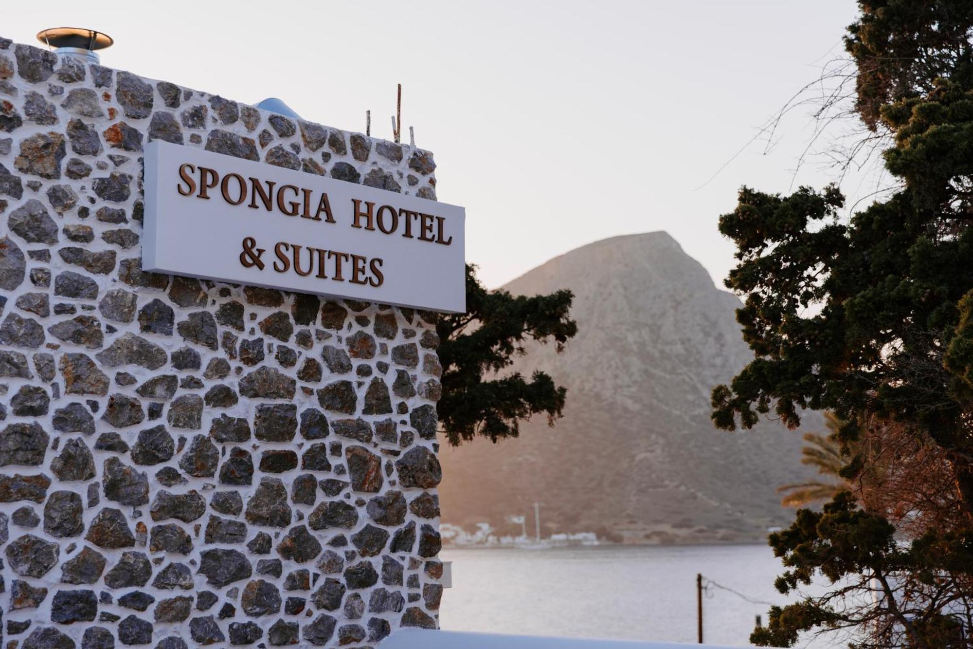 Spongia & Hotel Myrties