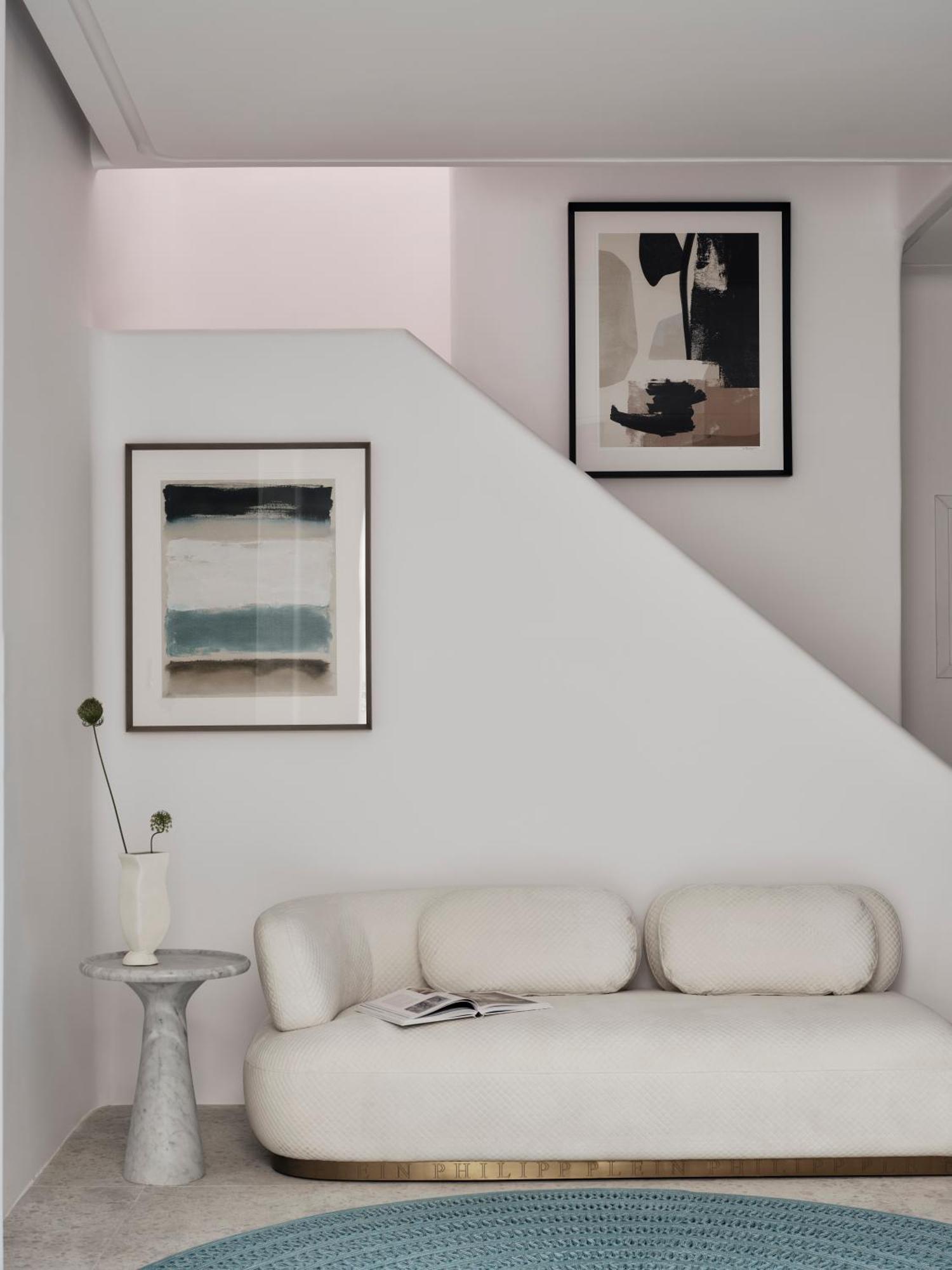 Deos Mykonos - A Myconian Collection