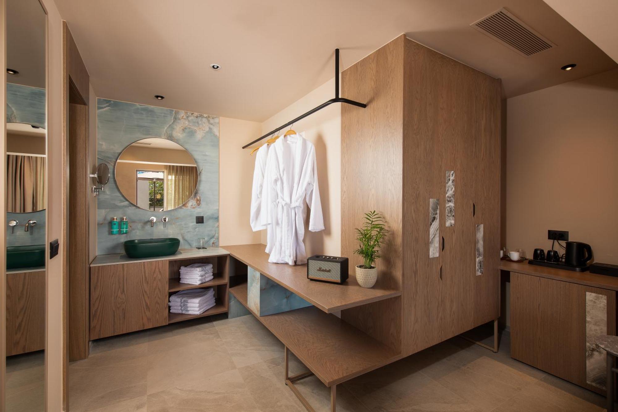 Cosmeen Lifestyle Boutique Hersonissos (Crete)