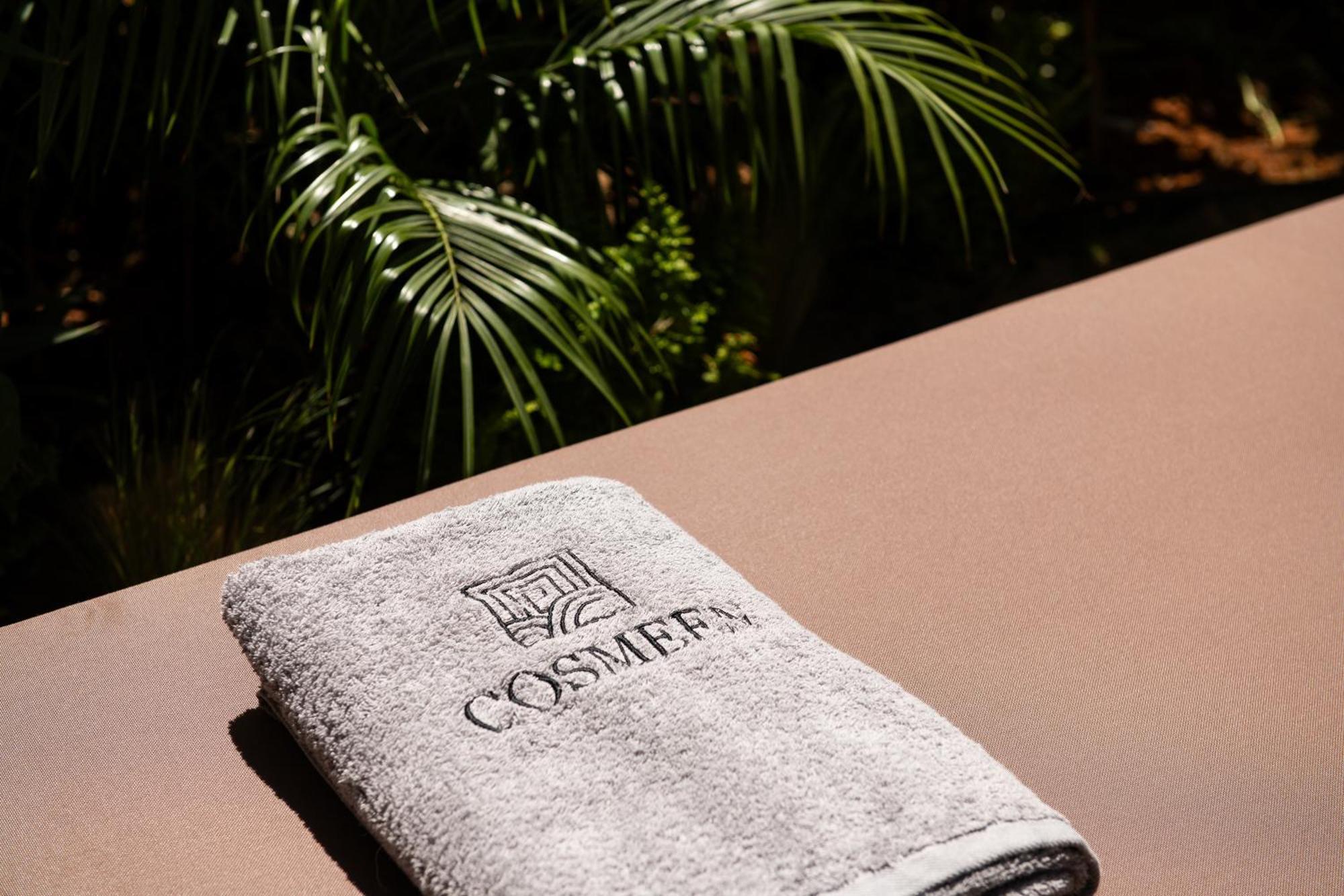 Cosmeen Lifestyle Boutique Aparthotel