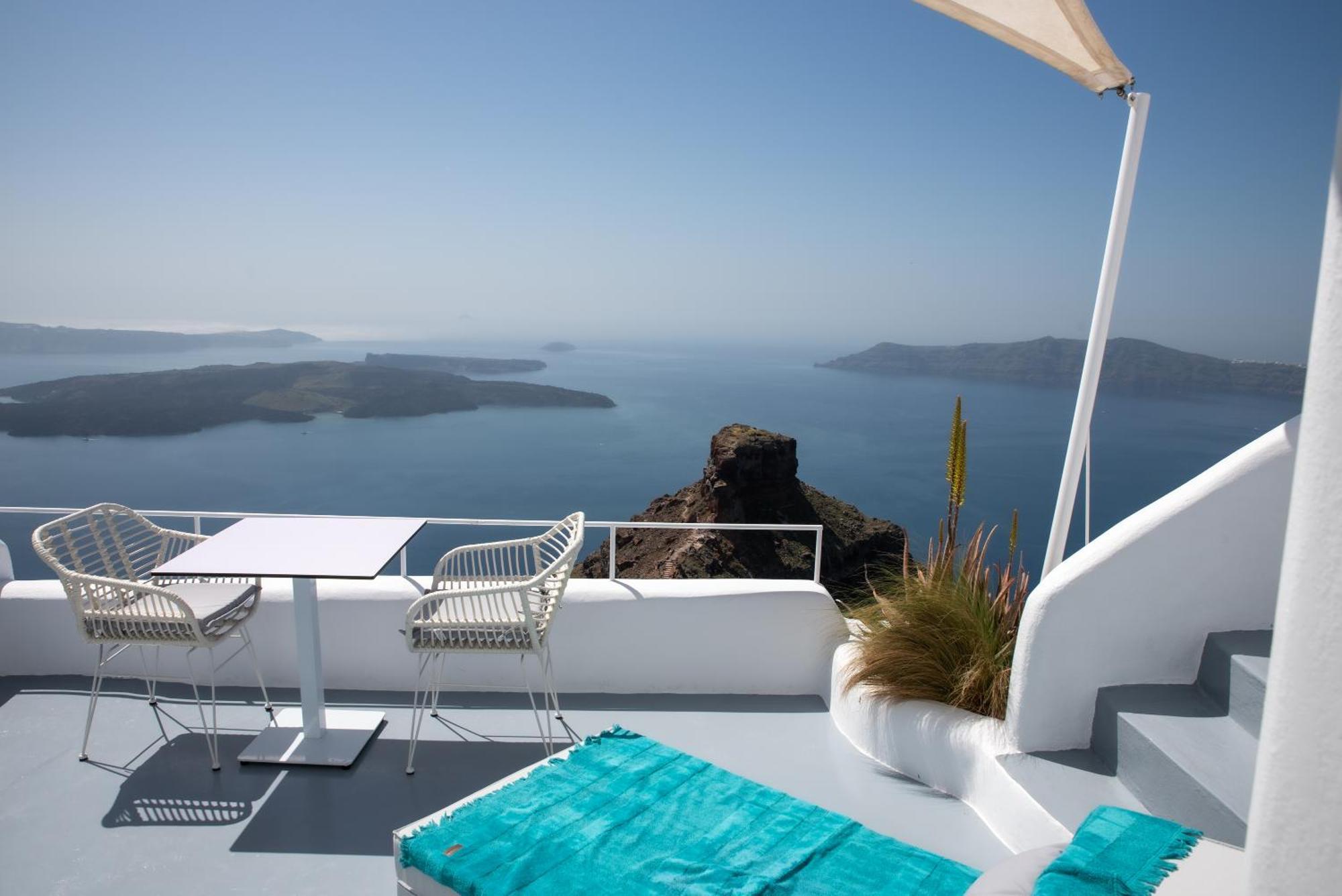 Heavens Edge * Imerovigli (Santorini)