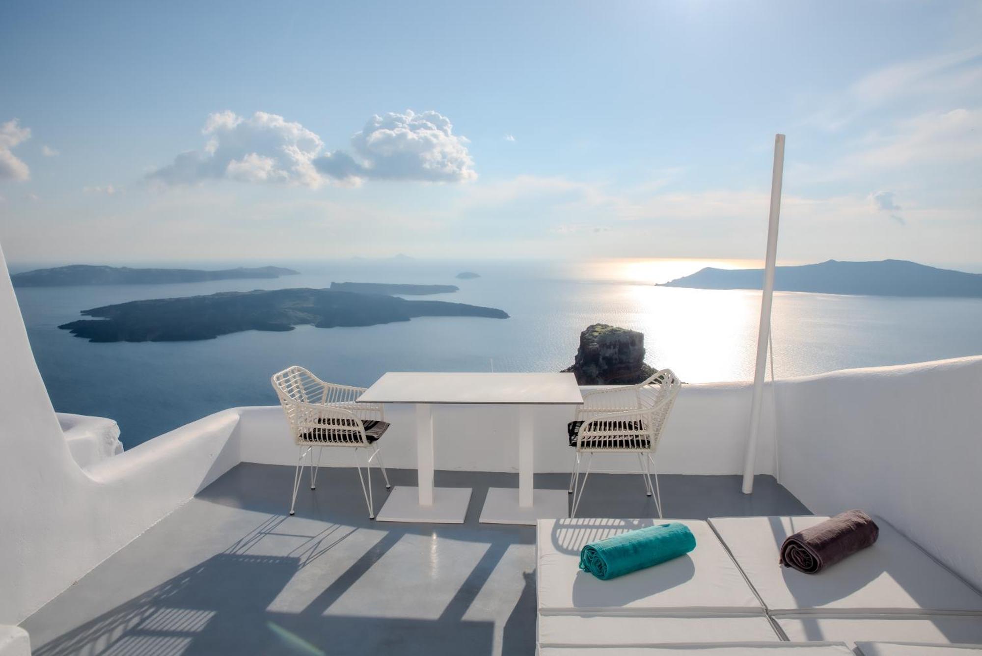 Heavens Edge Hotel