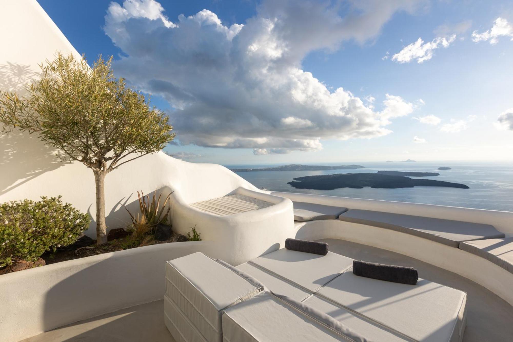 Heavens Edge * Imerovigli (Santorini)