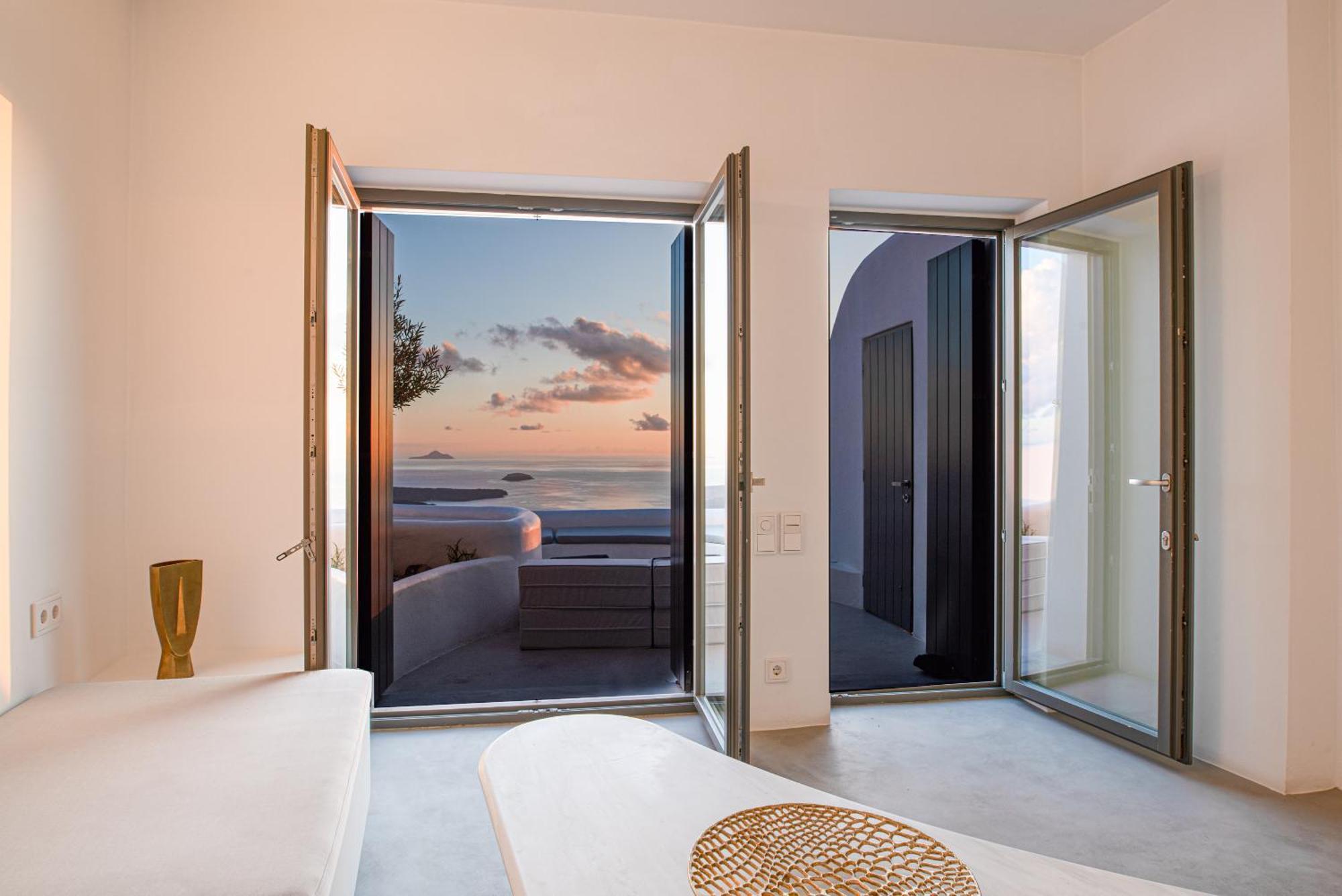 Hotel Heavens Edge *