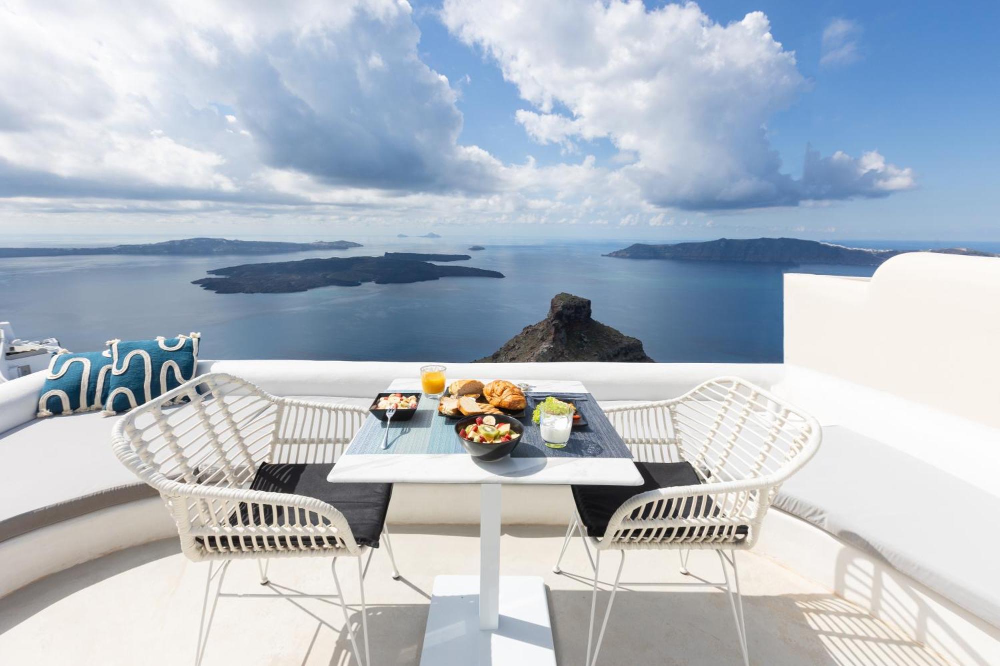 Hotel Heavens Edge