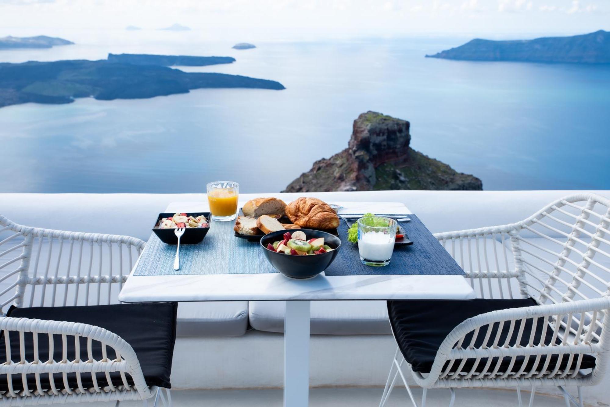 Heavens Edge Hotel