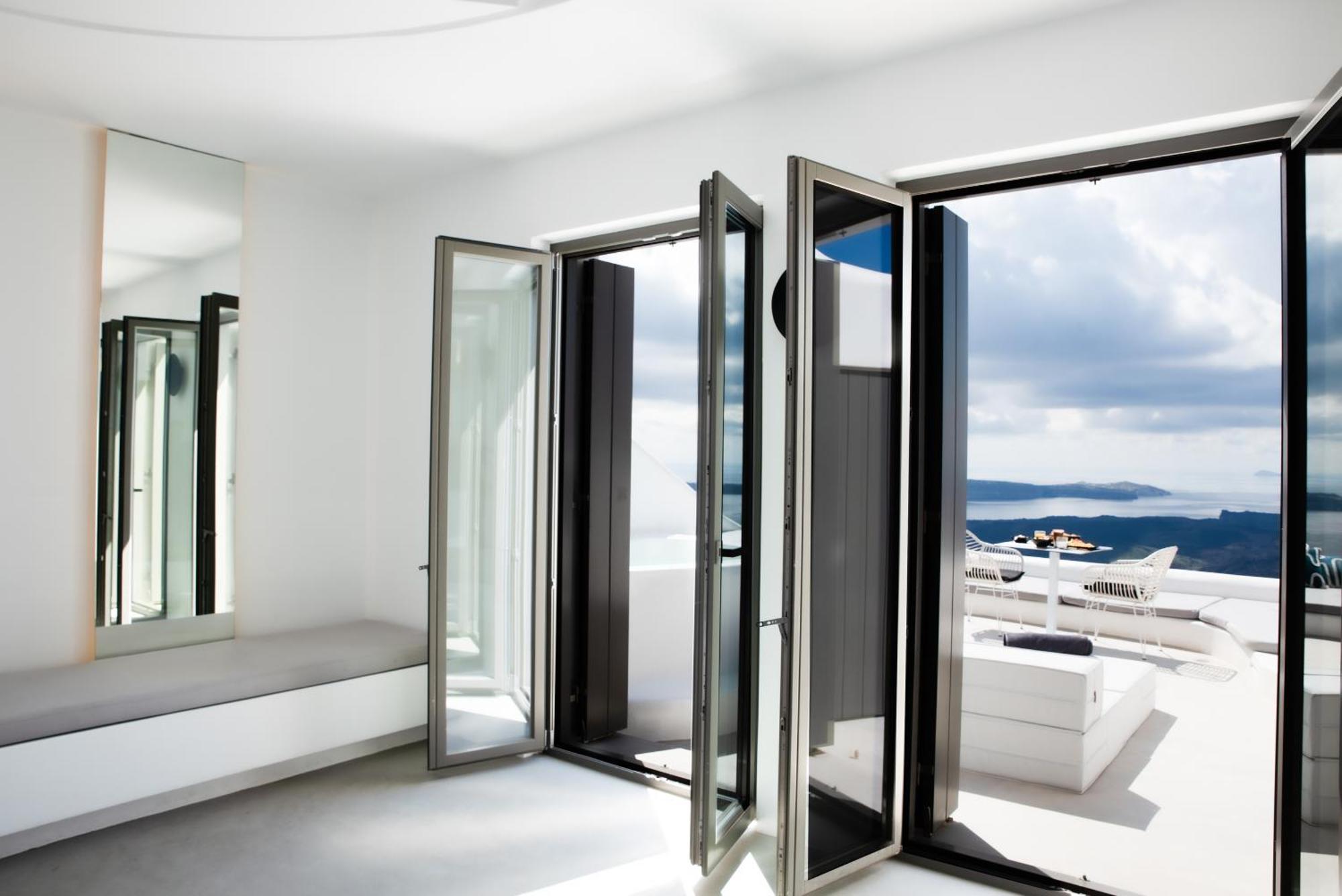 Hotel Heavens Edge *