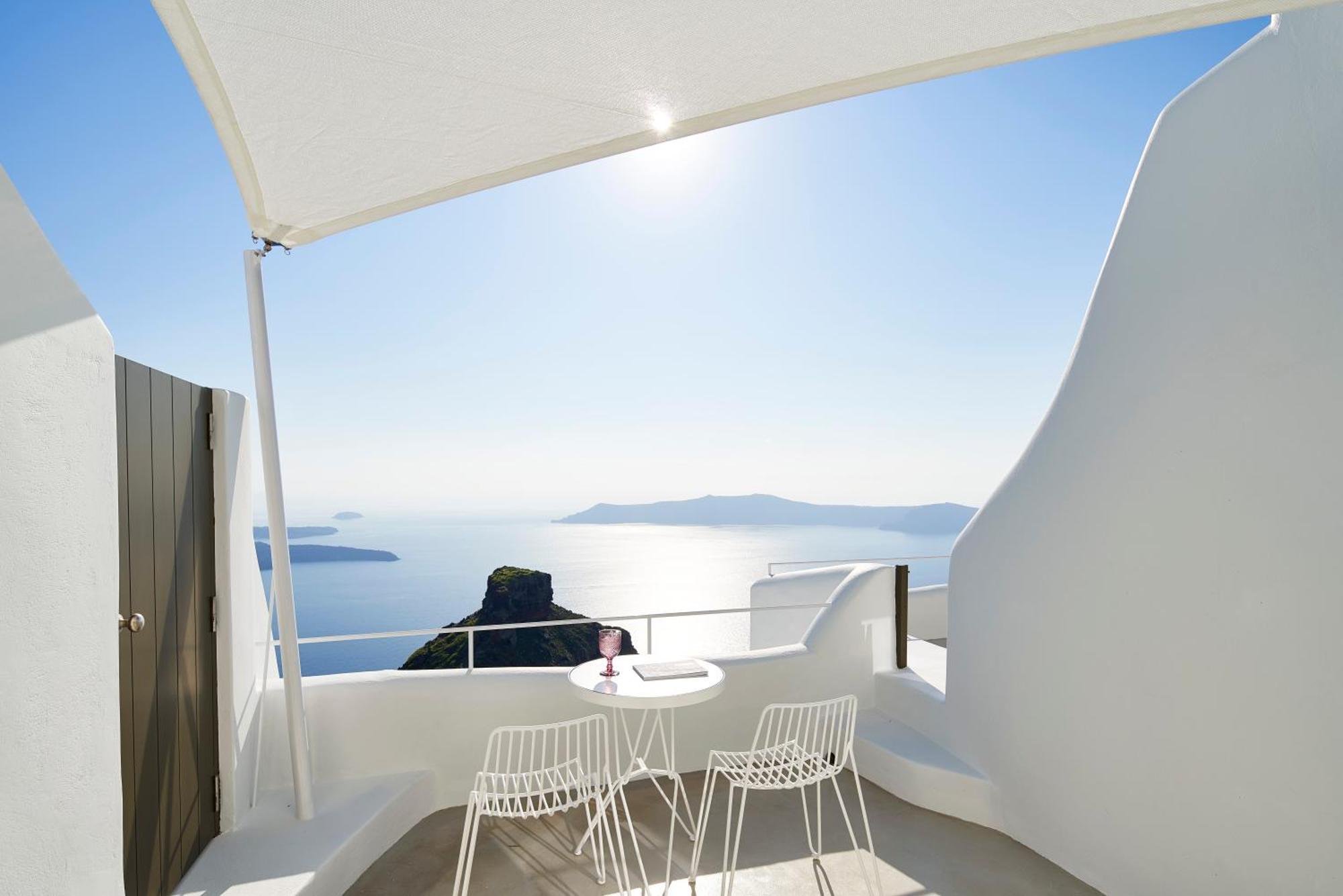 Heavens Edge Hotel