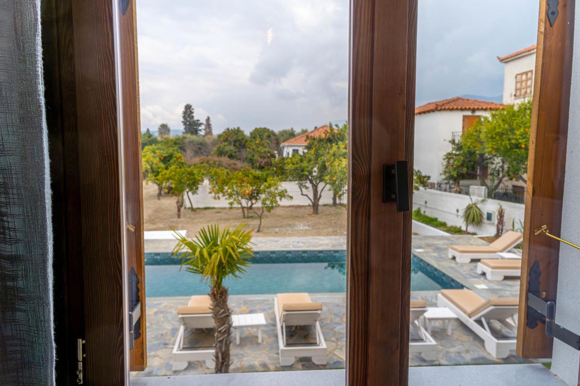 Kostis Orange Volos