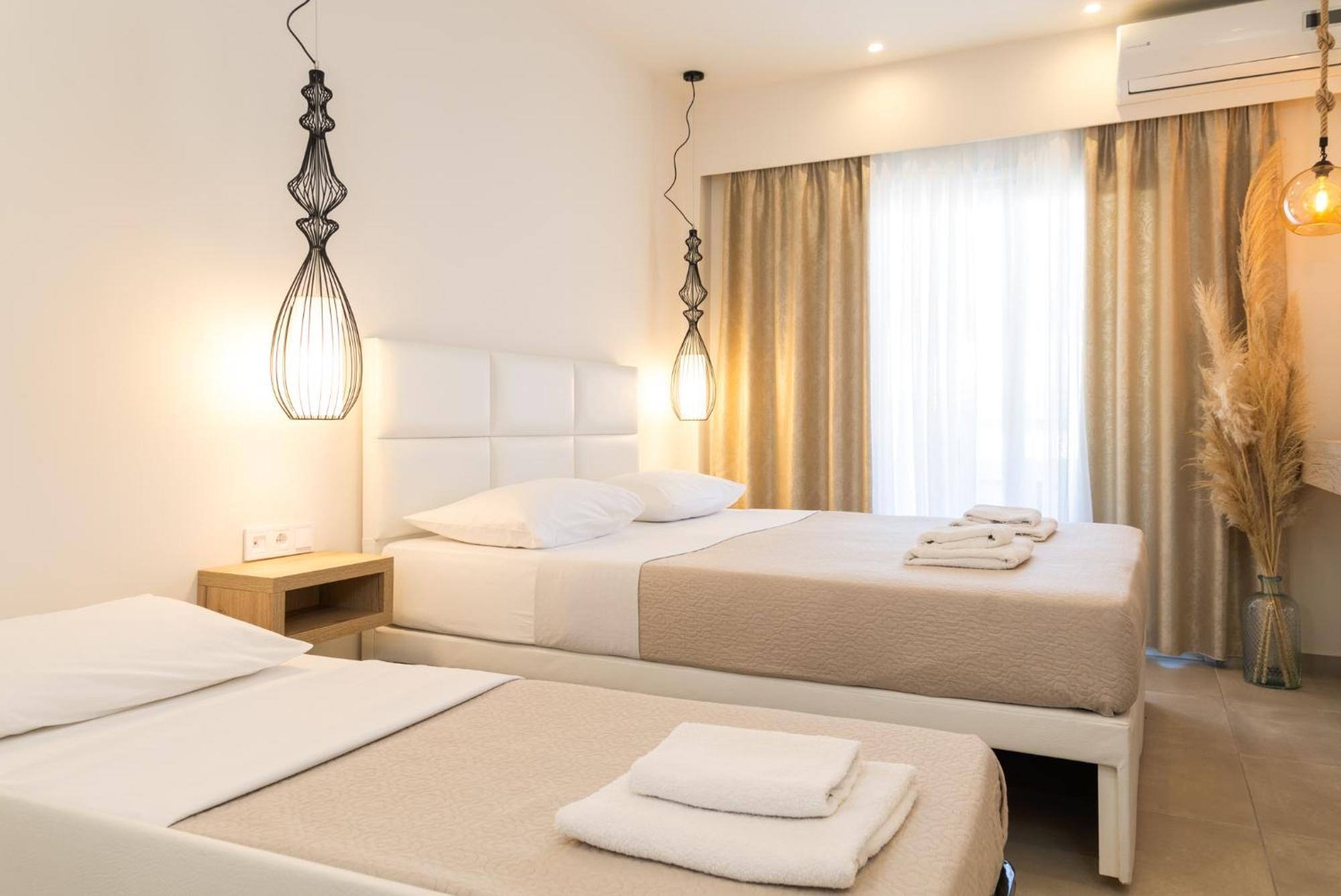 Mystery And Hotel Neoi Poroi