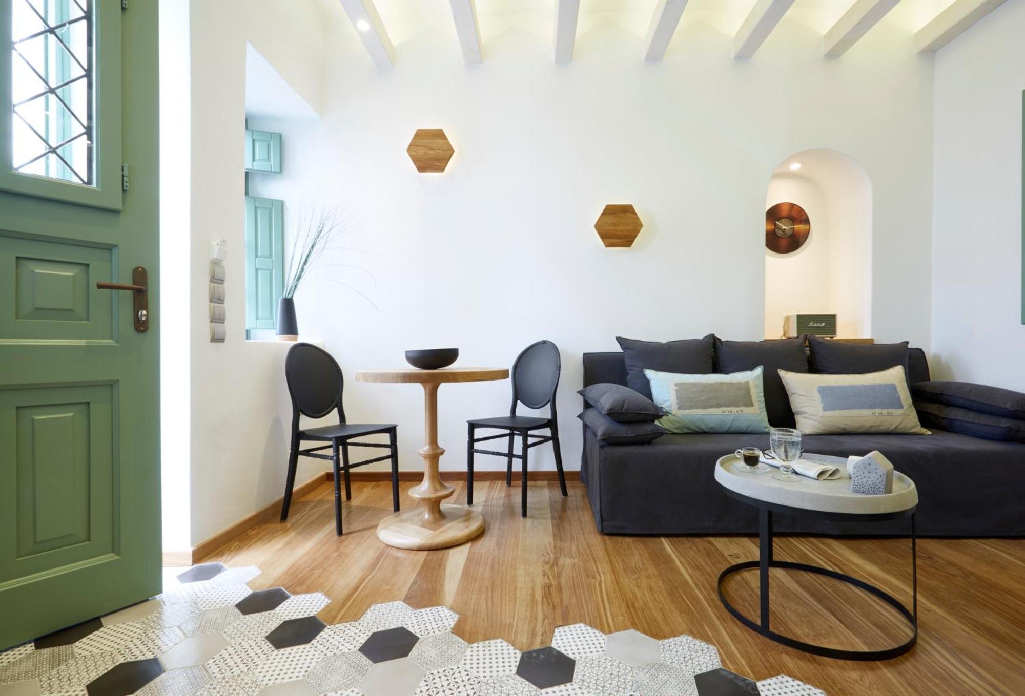 Yellow Orchid Cycladic House *