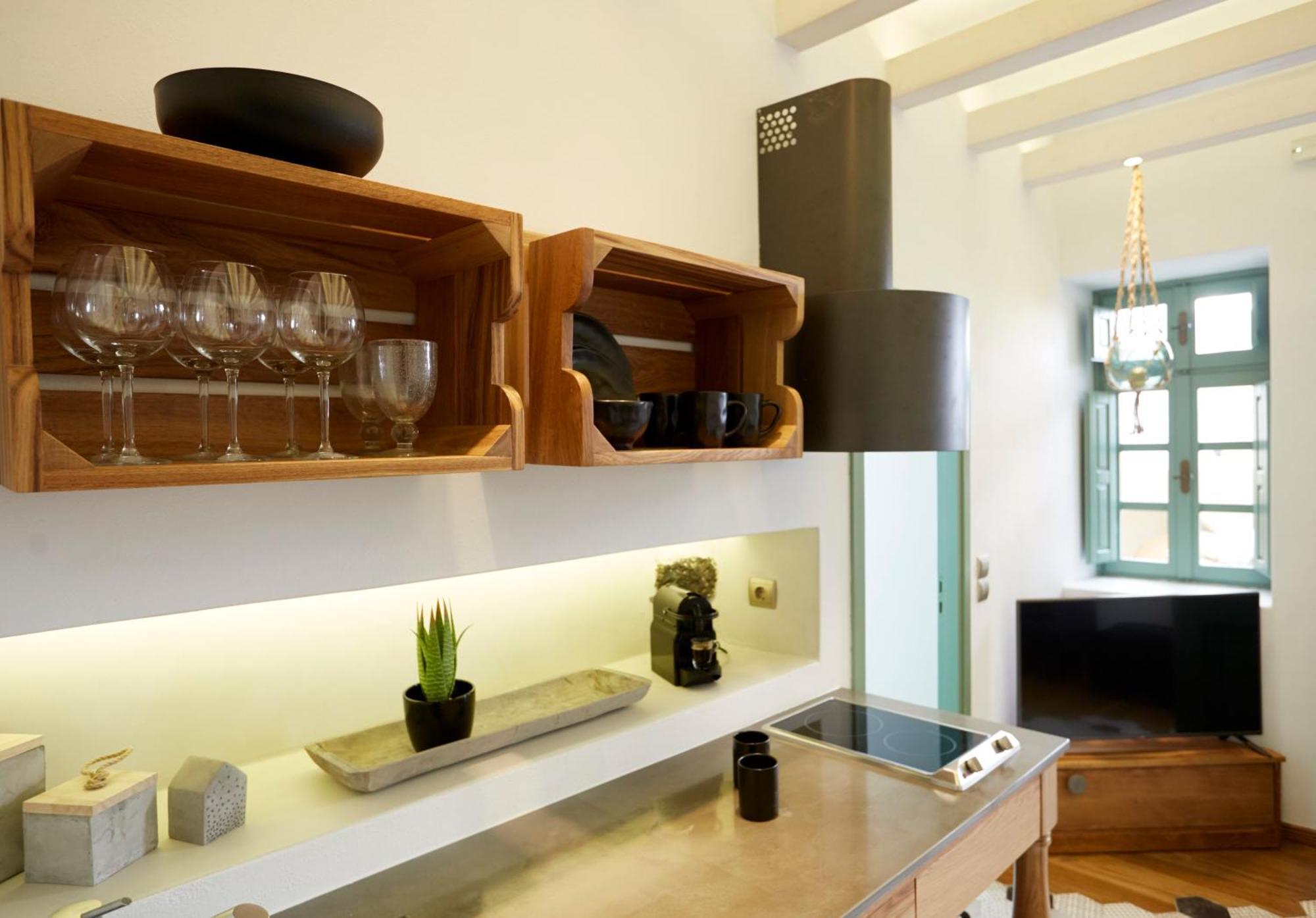 Yellow Orchid Cycladic House *