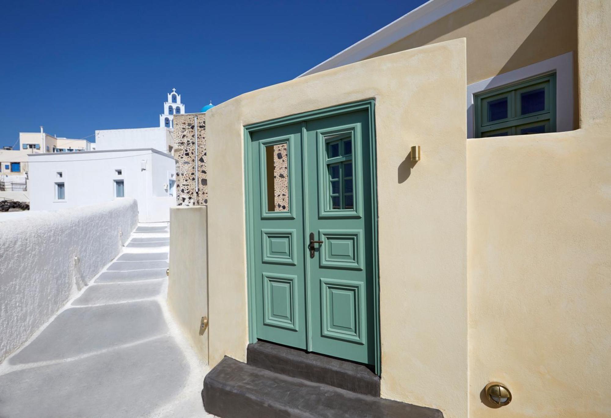 Yellow Orchid Cycladic House * Pyrgos Kallistis