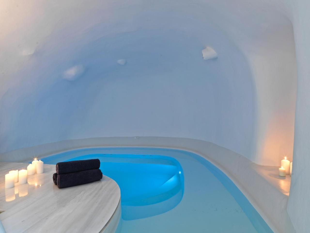 Heavens Edge Hotel Imerovigli (Santorini)