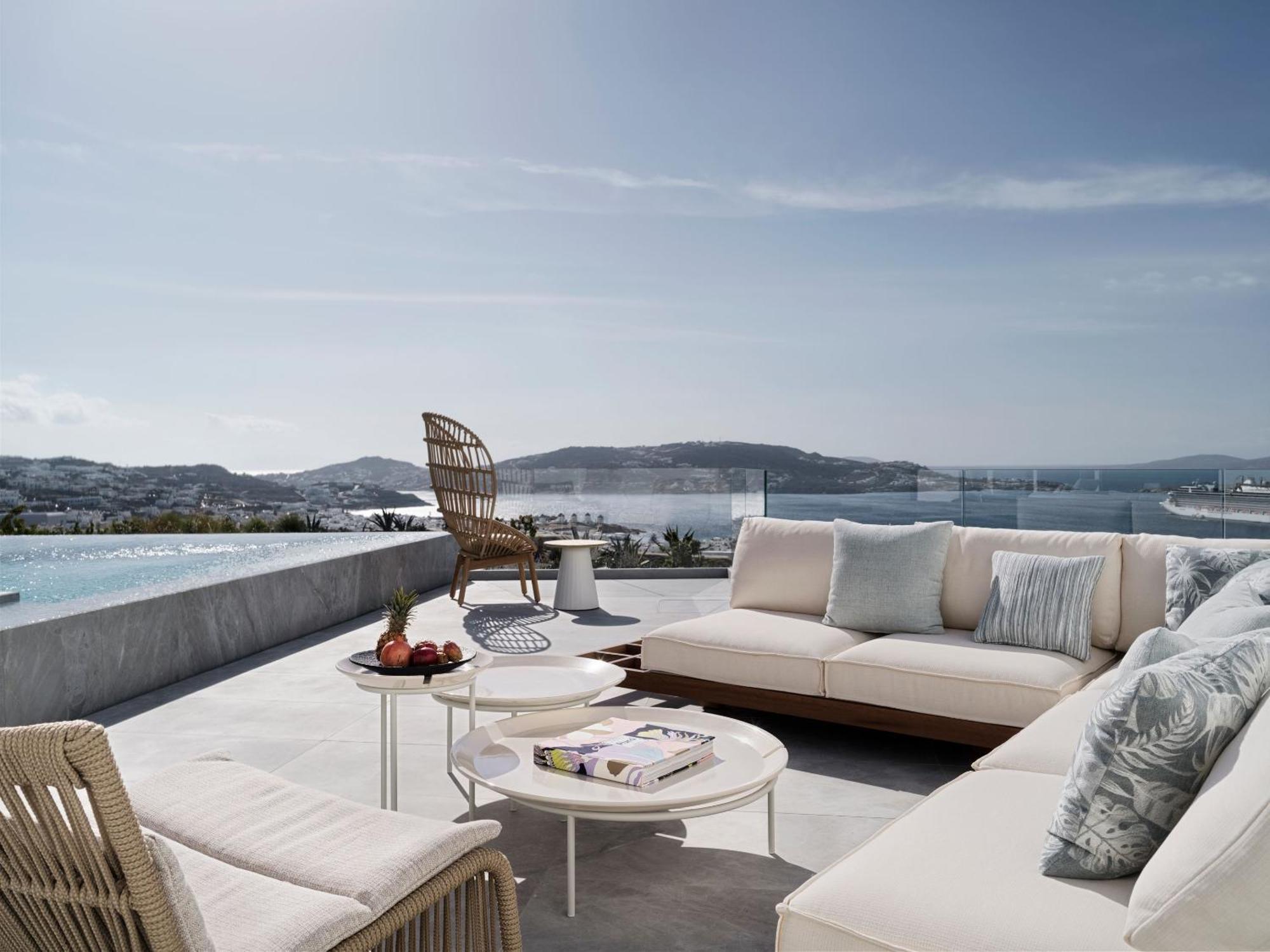 Deos Mykonos - A Myconian Collection Hotel 5*