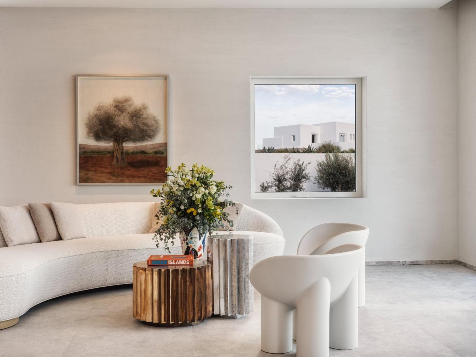 Deos Mykonos - A Myconian Collection Hotel 5*