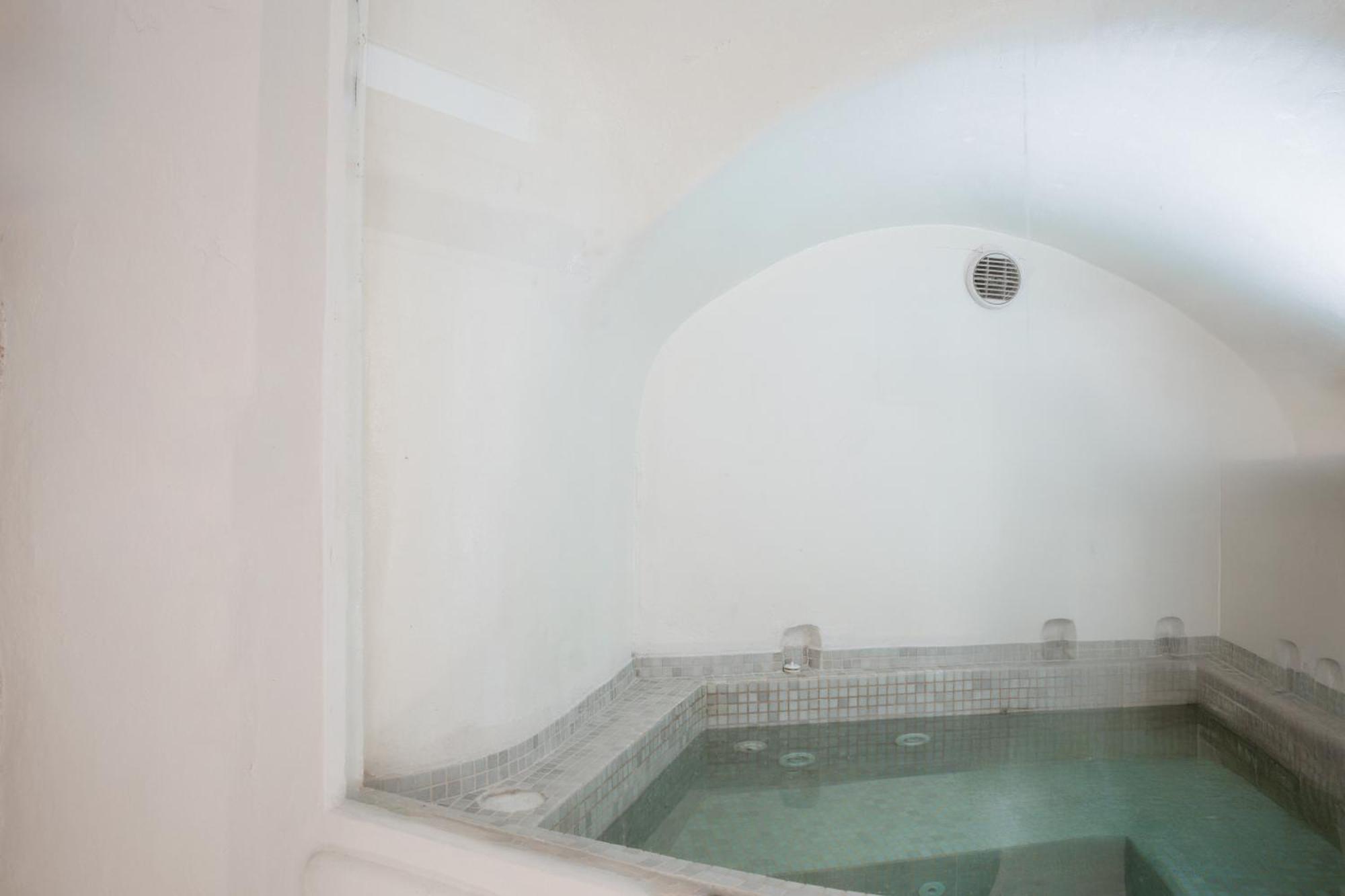 Aperto - Adults Only Hotel Fira (Santorini)