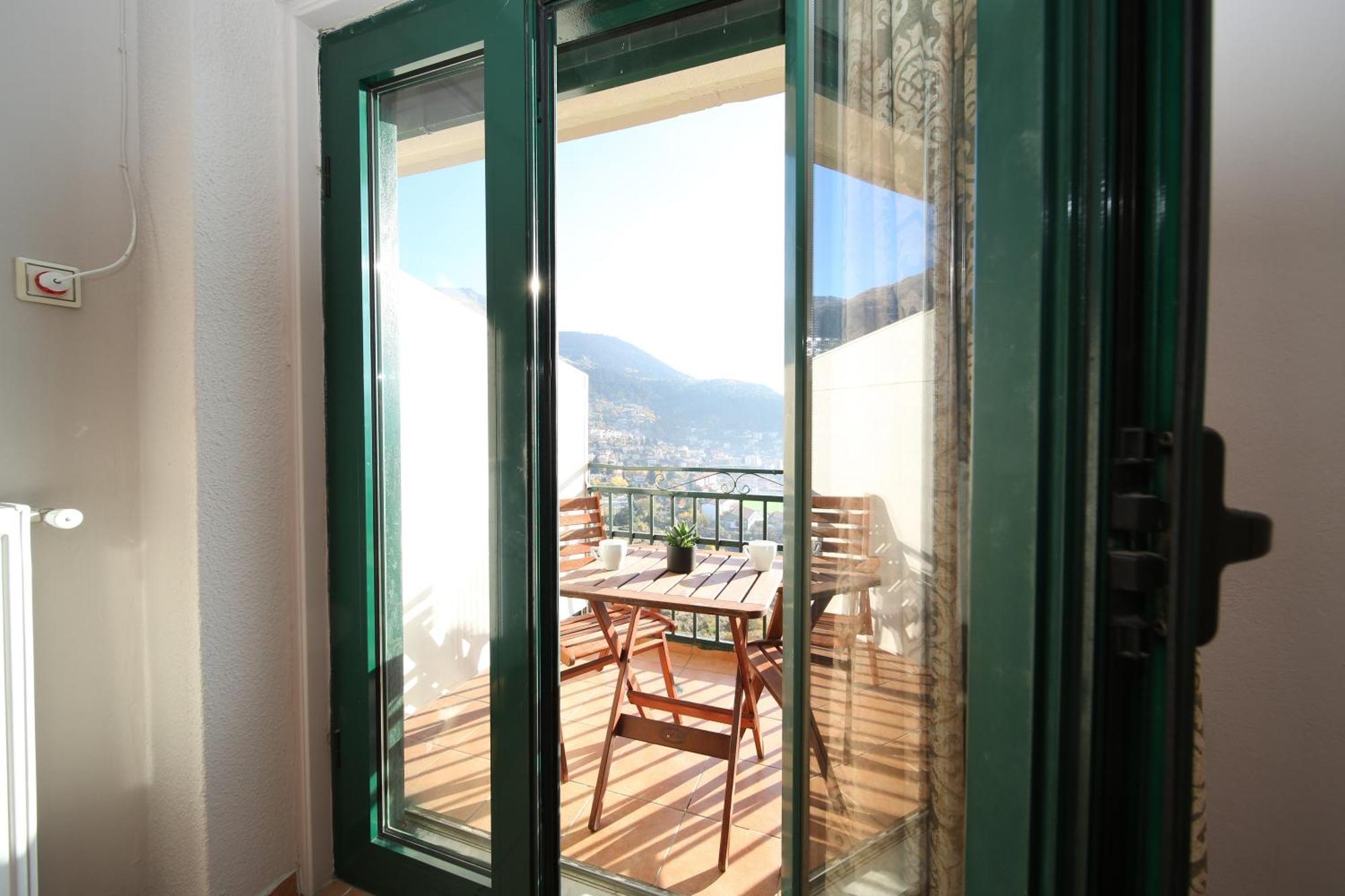 Lecadin Hotel Karpenisi