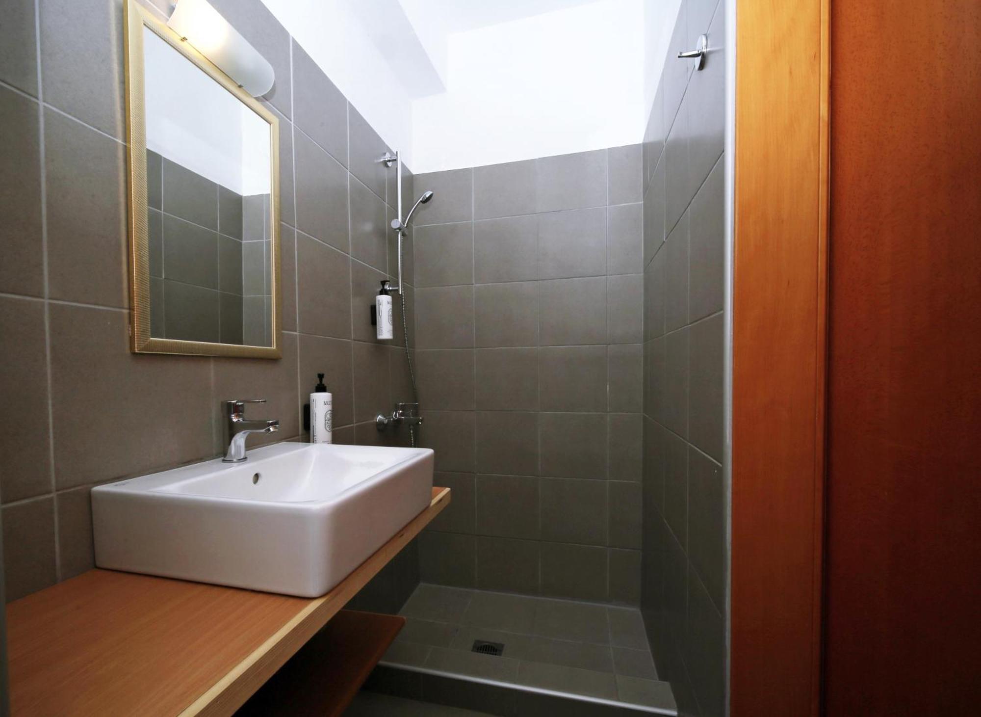 Hotel Lecadin Karpenisi