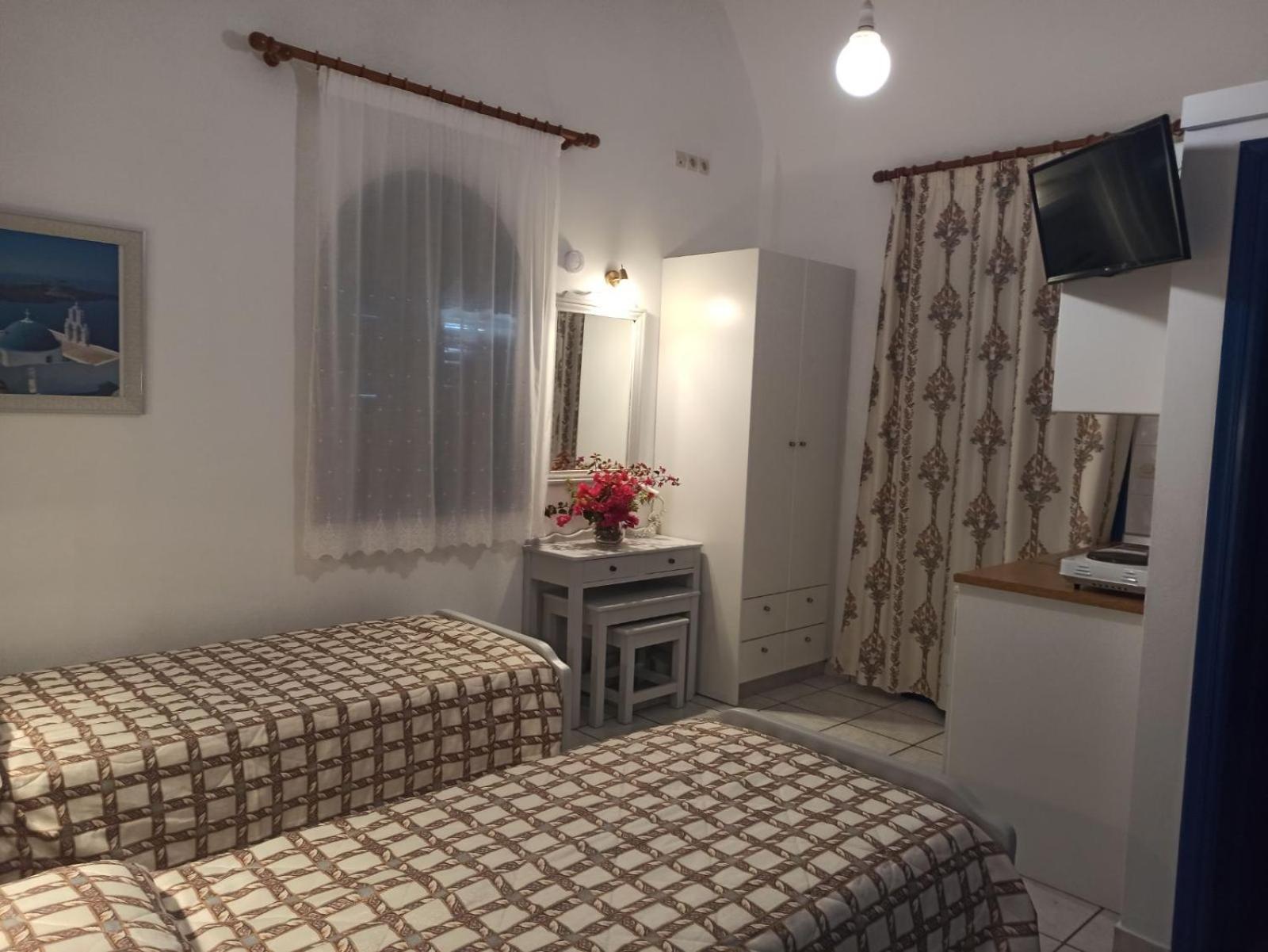Aparthotel Ancient Thera 2*