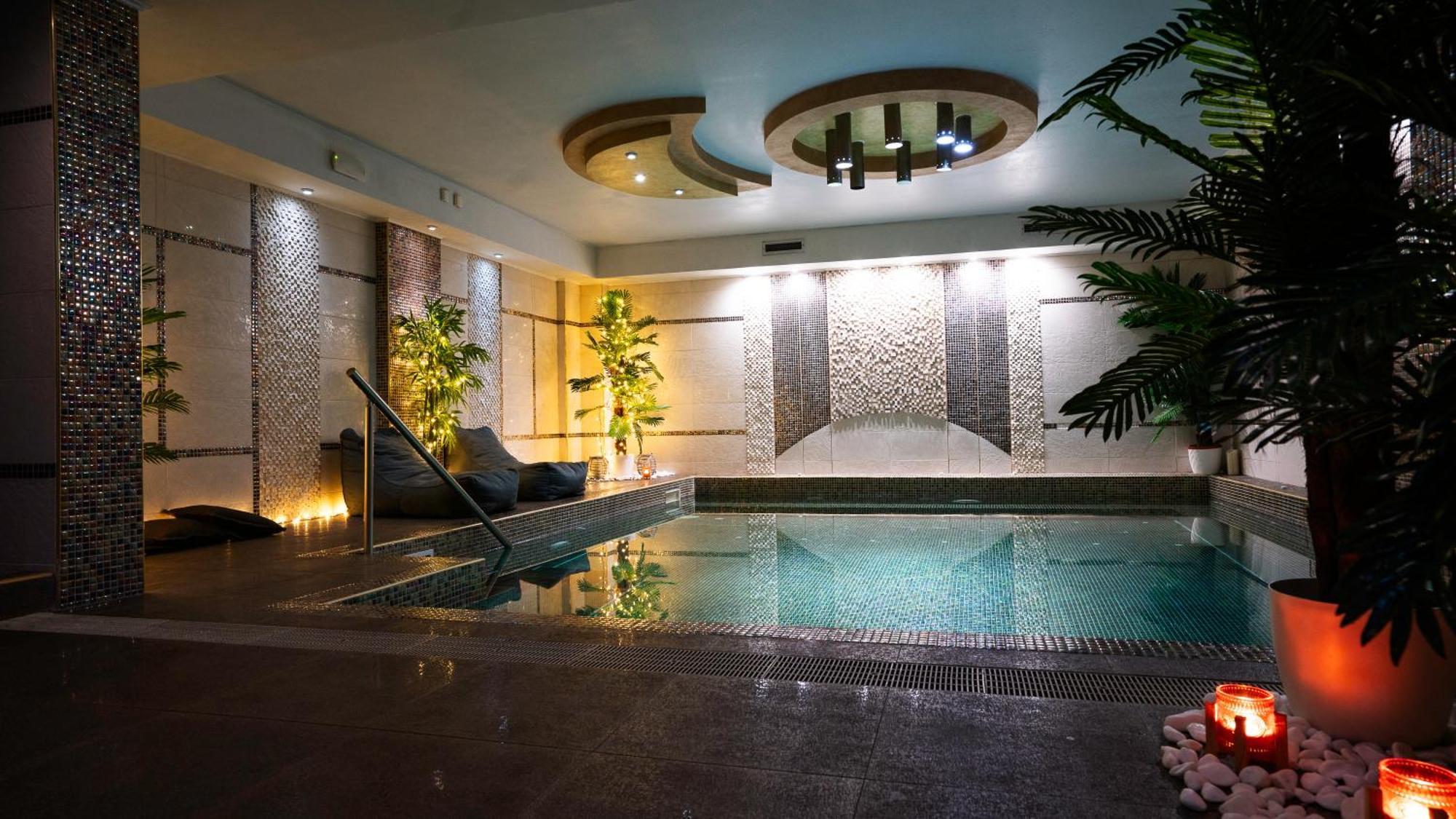 Hotel Eliton & 3*